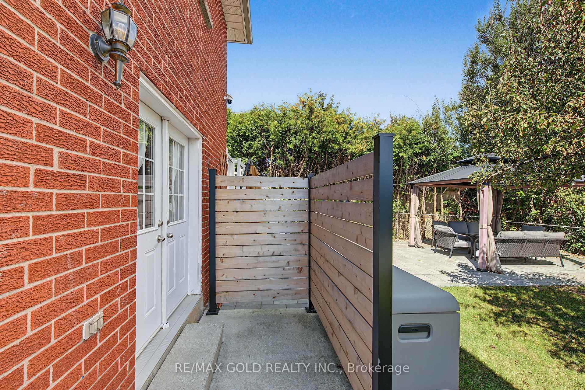 Photo 47 of 55 Malcolm Crescent, Brampton, Central Park — HOMEH