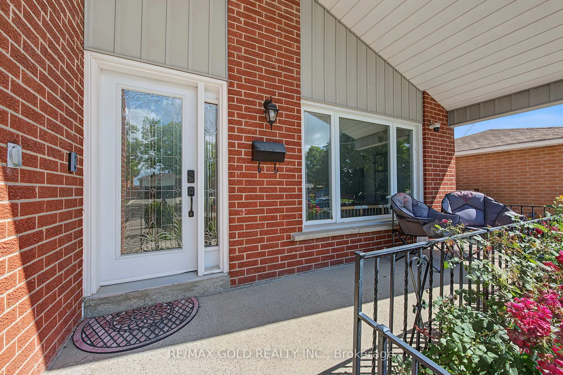 Photo 4 of 55 Malcolm Crescent, Brampton, Central Park — HOMEH