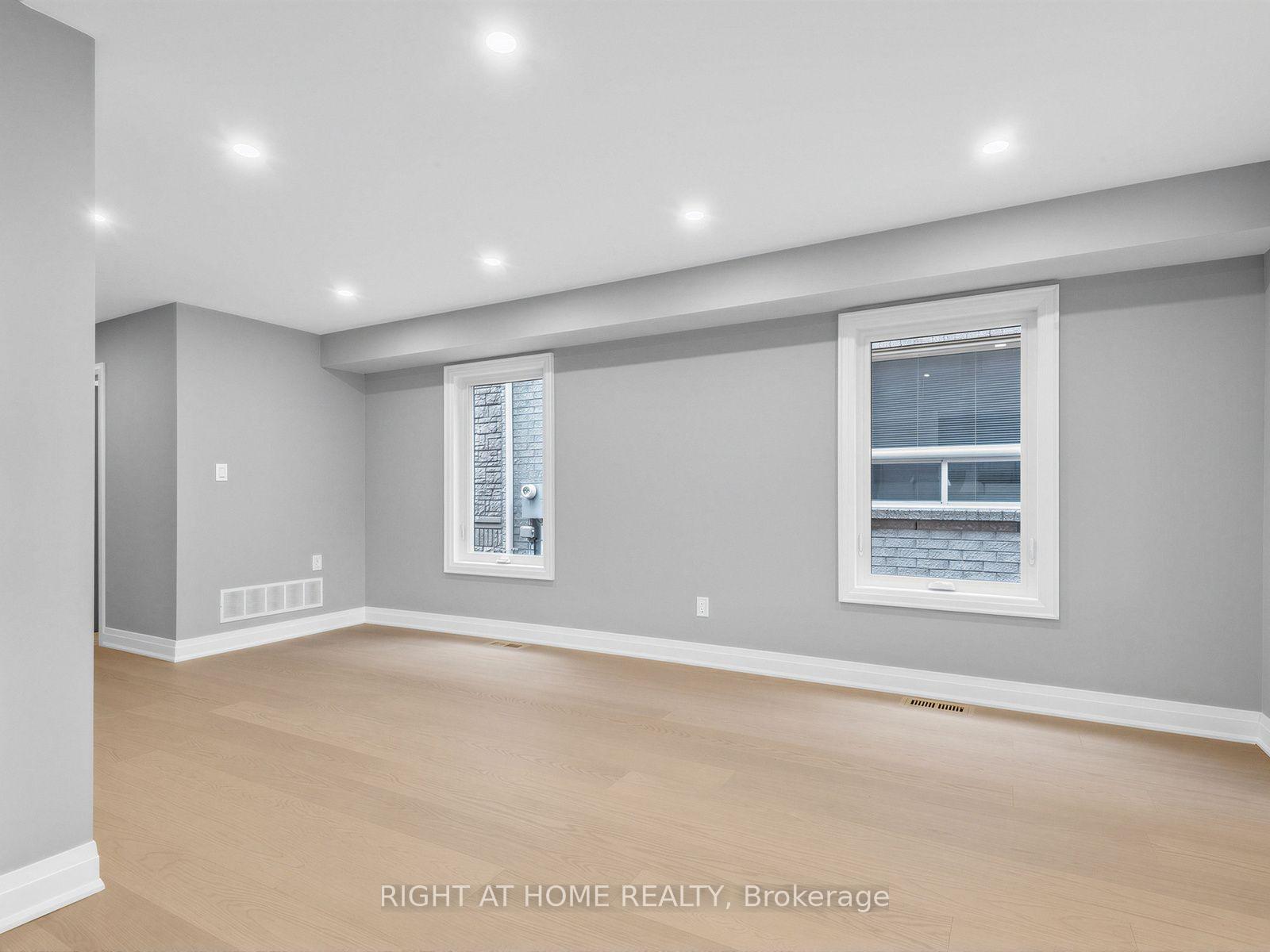 Photo 7 of 75 Borealis Avenue, Aurora, Bayview Northeast — HOMEH