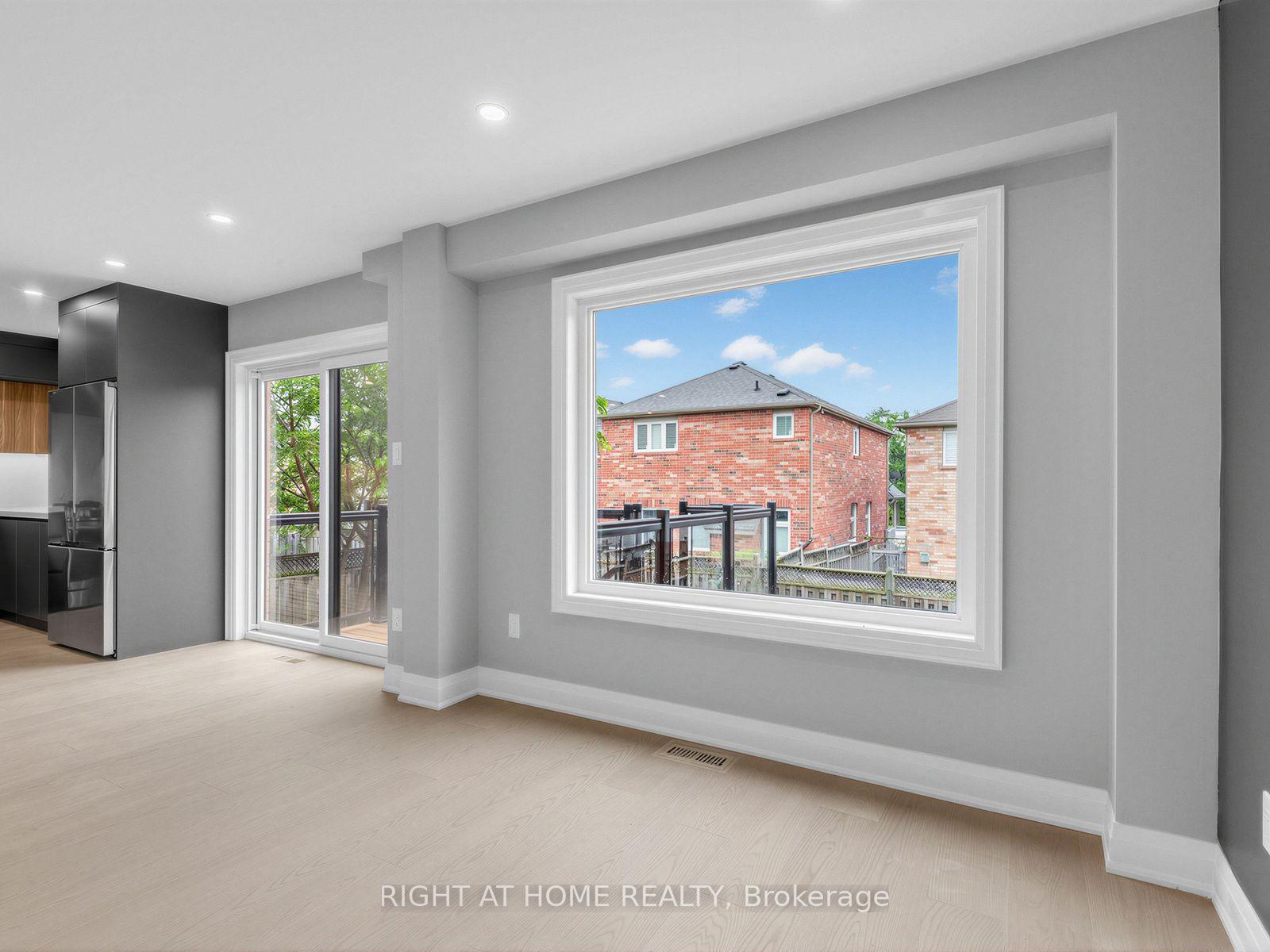 Photo 15 of 75 Borealis Avenue, Aurora, Bayview Northeast — HOMEH