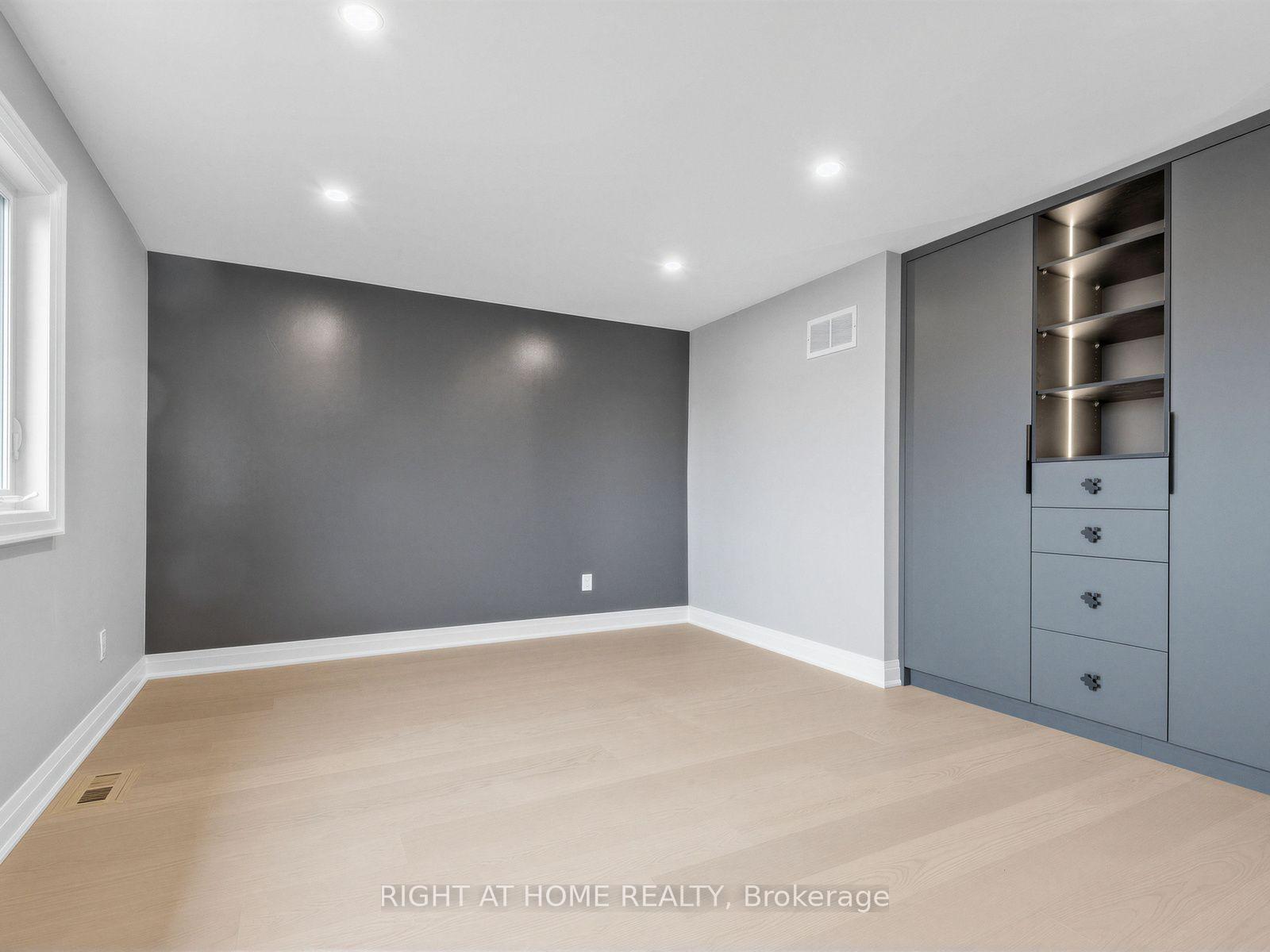 Photo 23 of 75 Borealis Avenue, Aurora, Bayview Northeast — HOMEH