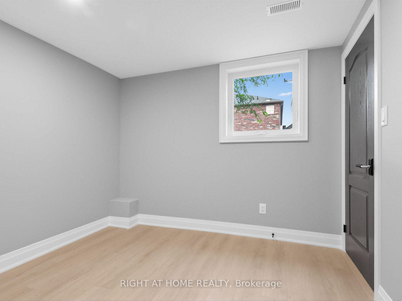 Photo 41 of 75 Borealis Avenue, Aurora, Bayview Northeast — HOMEH