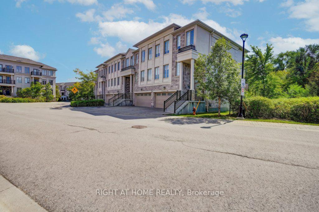 Photo 3 of 6 Plowman Lane, Richmond Hill, Rouge Woods — HOMEH