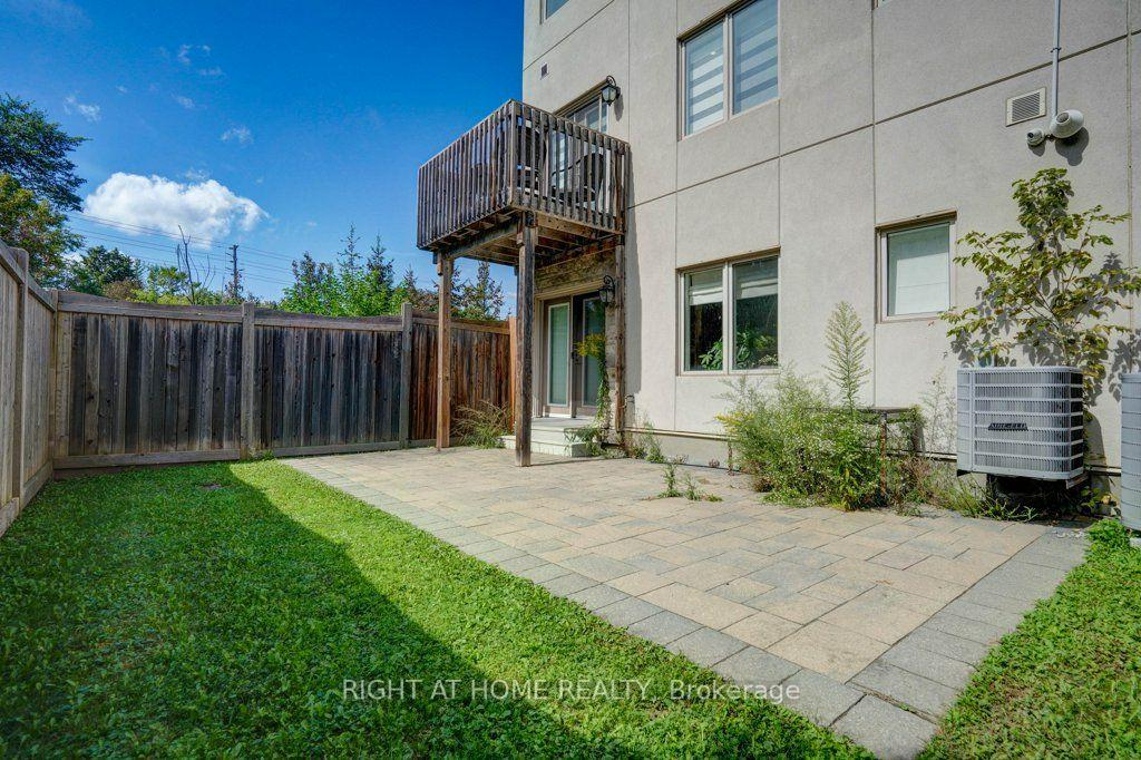 Photo 8 of 6 Plowman Lane, Richmond Hill, Rouge Woods — HOMEH