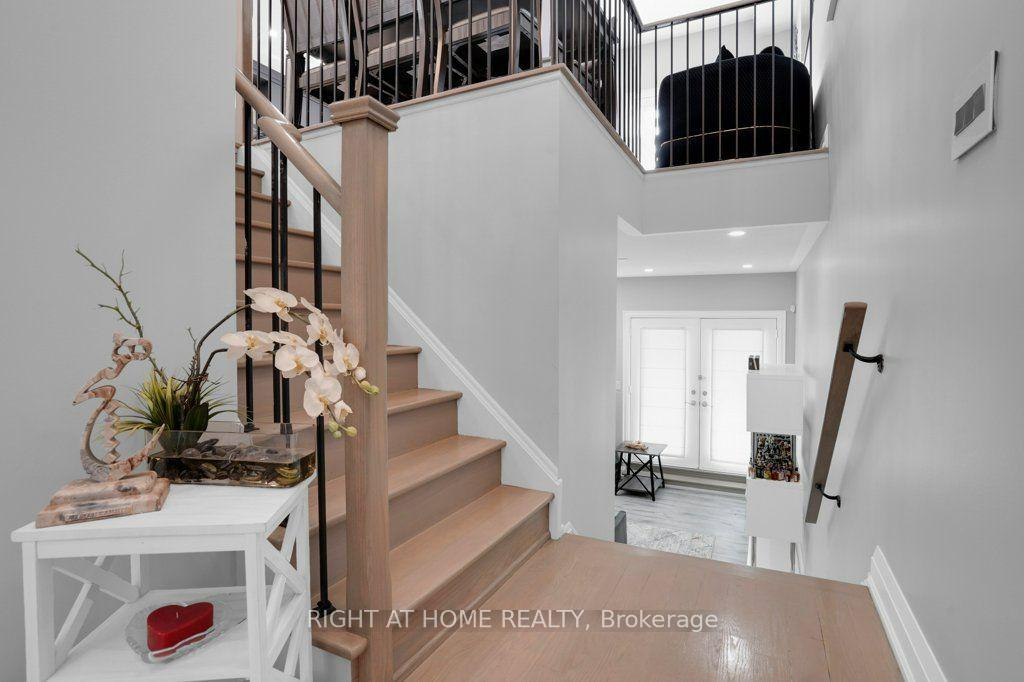 Photo 13 of 6 Plowman Lane, Richmond Hill, Rouge Woods — HOMEH