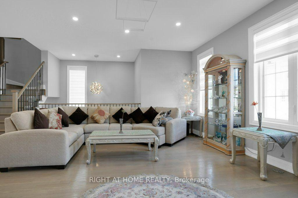Photo 23 of 6 Plowman Lane, Richmond Hill, Rouge Woods — HOMEH