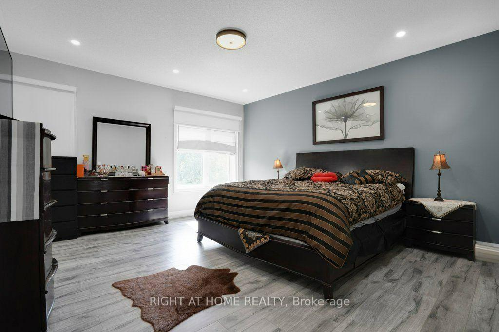 Photo 37 of 6 Plowman Lane, Richmond Hill, Rouge Woods — HOMEH