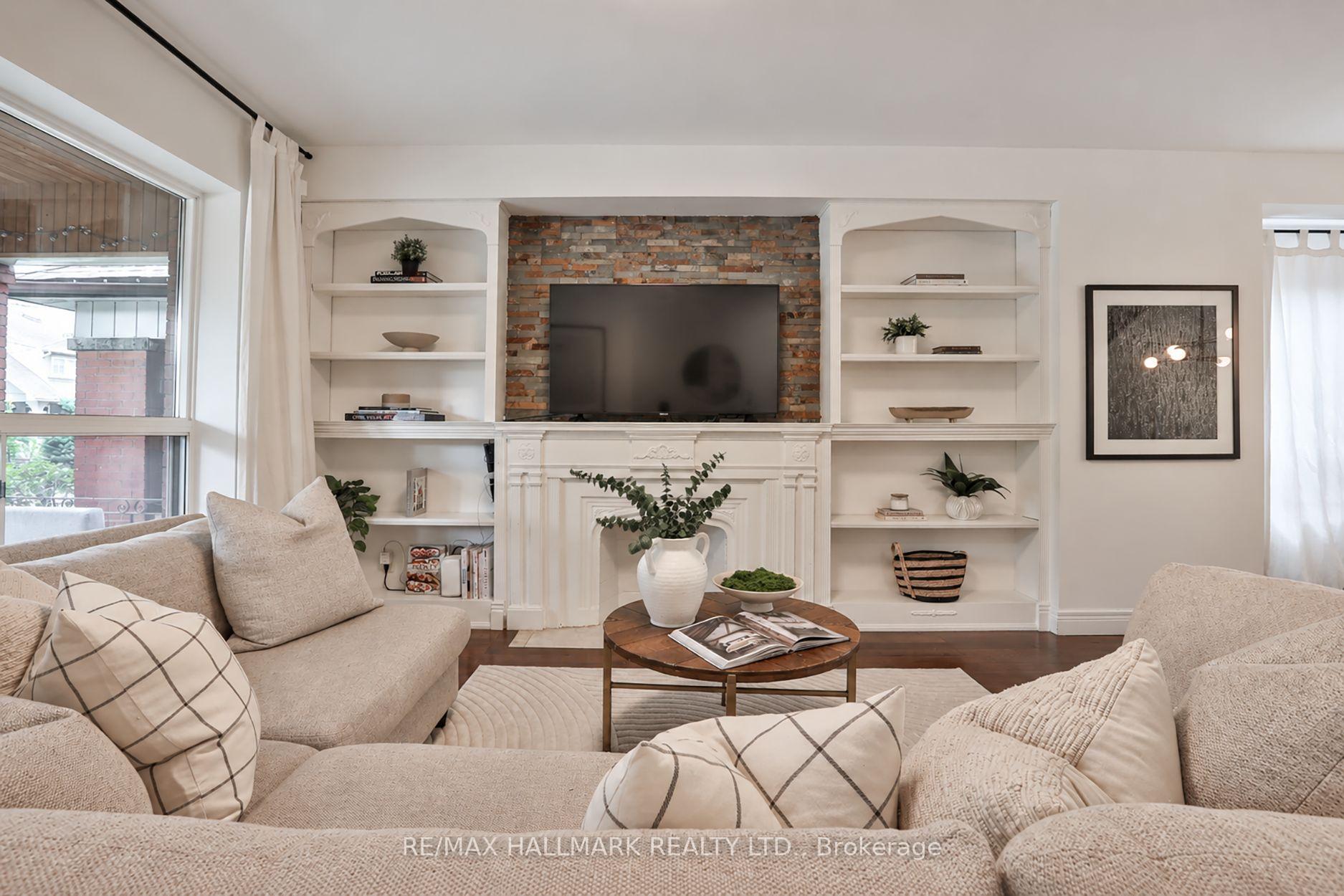 Photo 4 of 35 Boon Avenue, Toronto, Corso Italia-Davenport — HOMEH