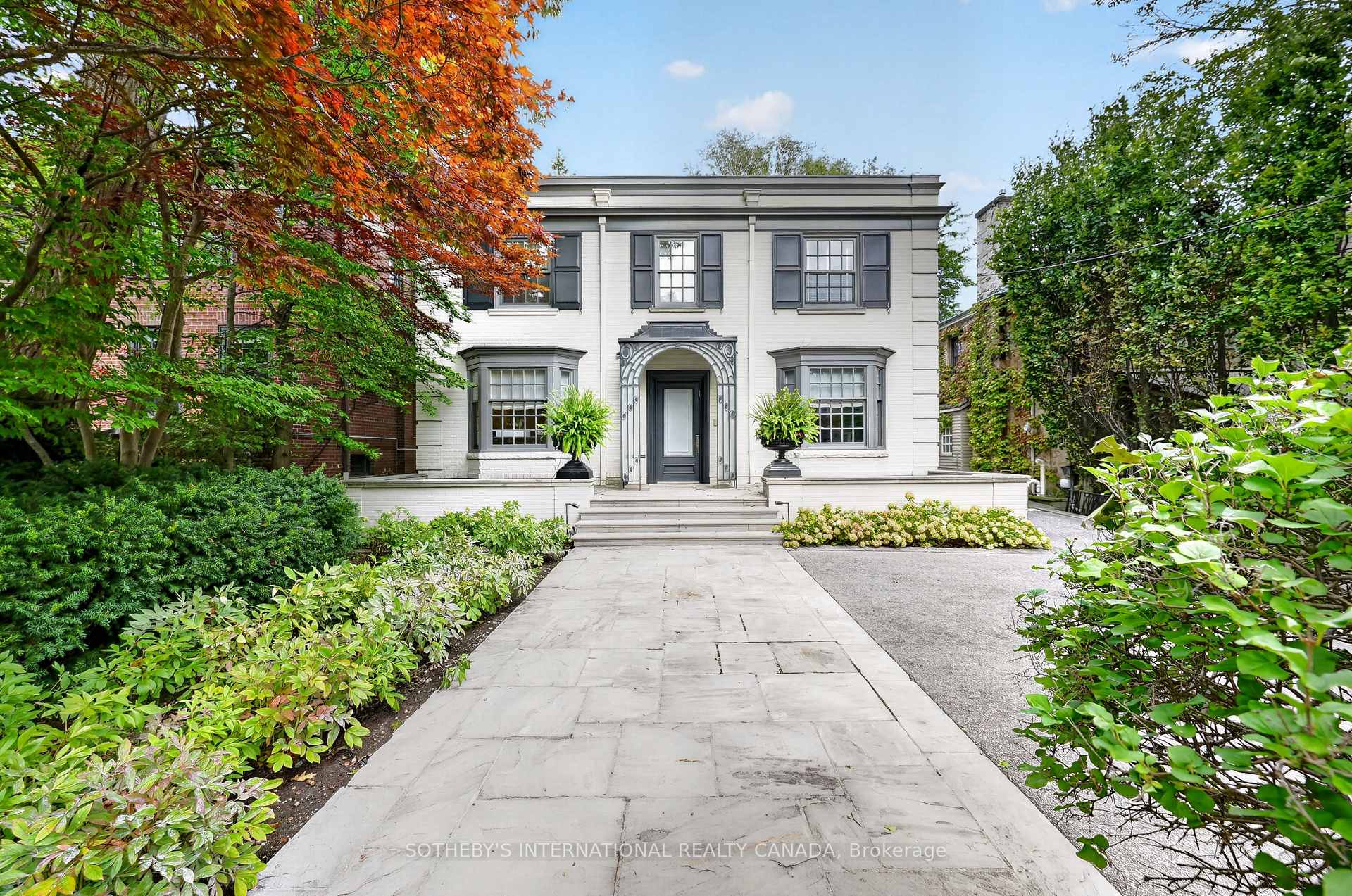 Photo 3 of 15 Alexandra Wood, Toronto, Bedford Park-Nortown — HOMEH