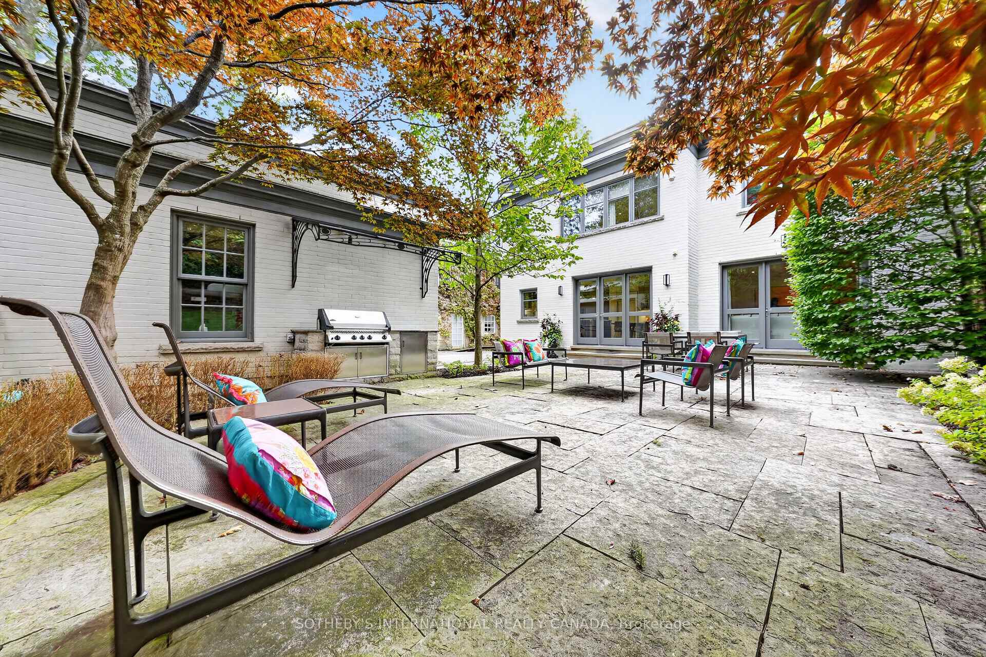 Photo 7 of 15 Alexandra Wood, Toronto, Bedford Park-Nortown — HOMEH