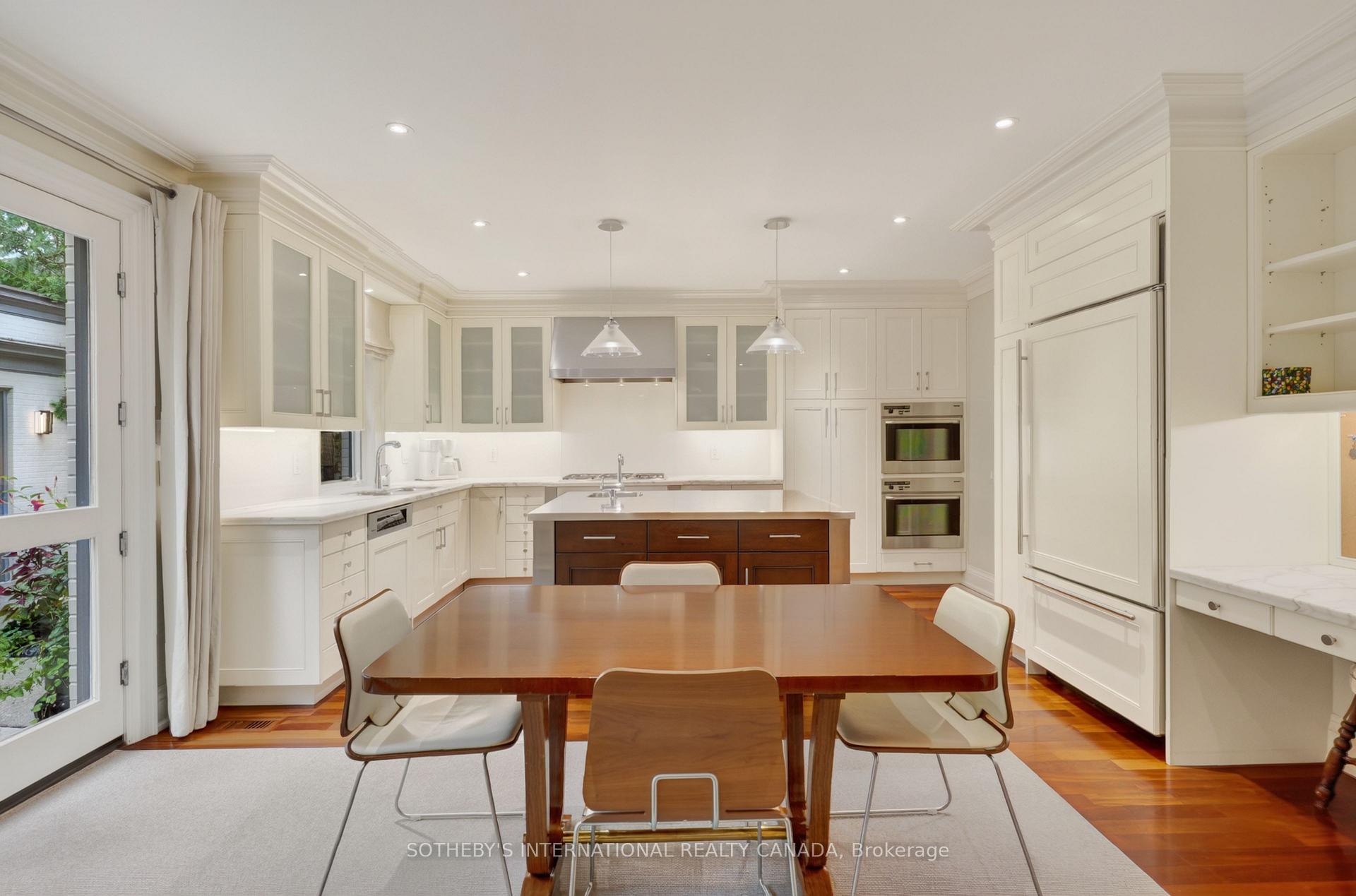 Photo 18 of 15 Alexandra Wood, Toronto, Bedford Park-Nortown — HOMEH