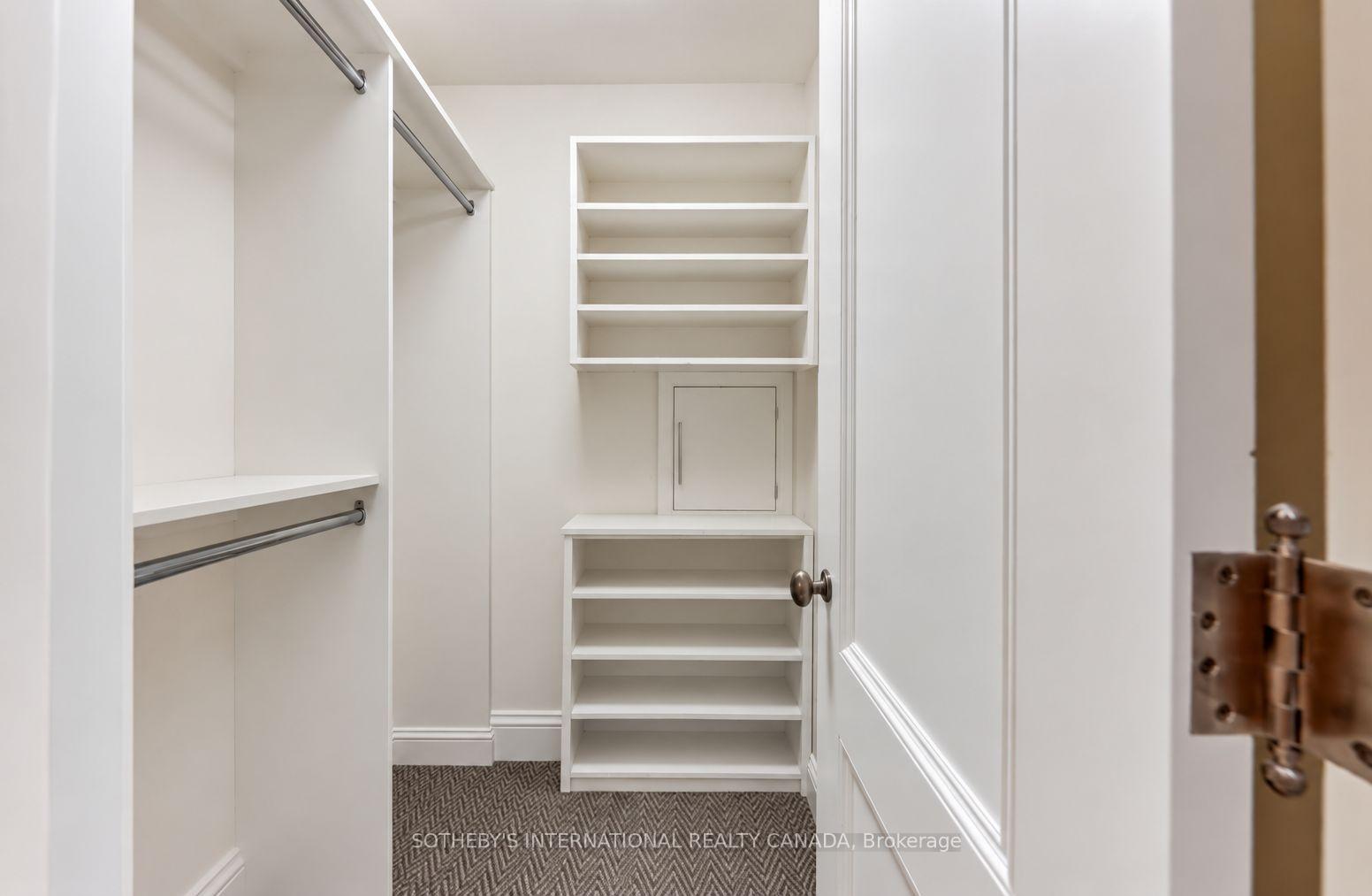 Photo 32 of 15 Alexandra Wood, Toronto, Bedford Park-Nortown — HOMEH