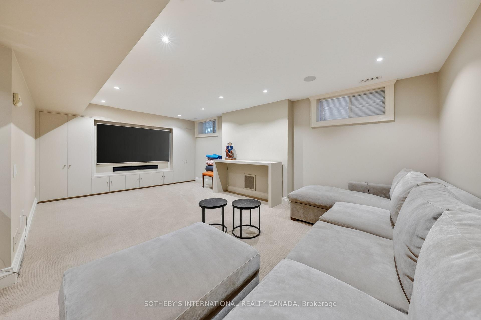 Photo 46 of 15 Alexandra Wood, Toronto, Bedford Park-Nortown — HOMEH