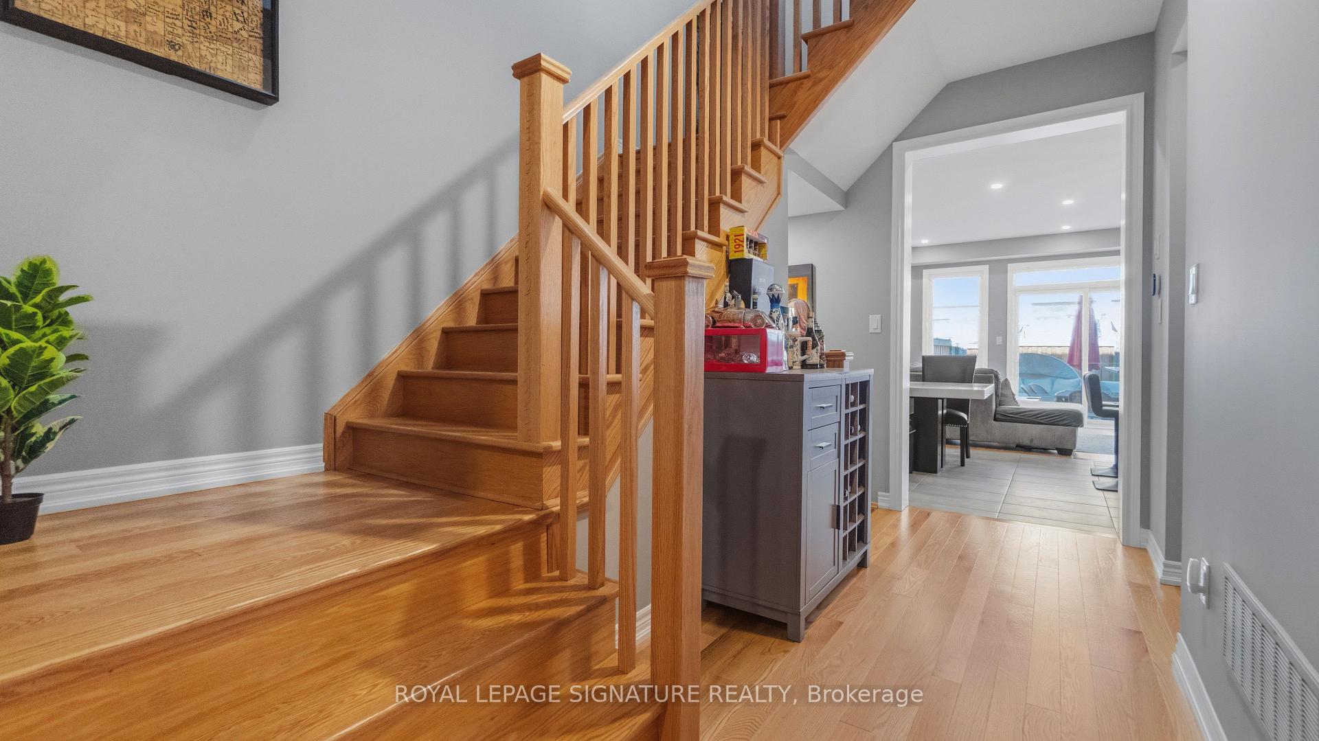 Photo 6 of 8 Angelfish Road, Brampton, Northwest Brampton — HOMEH