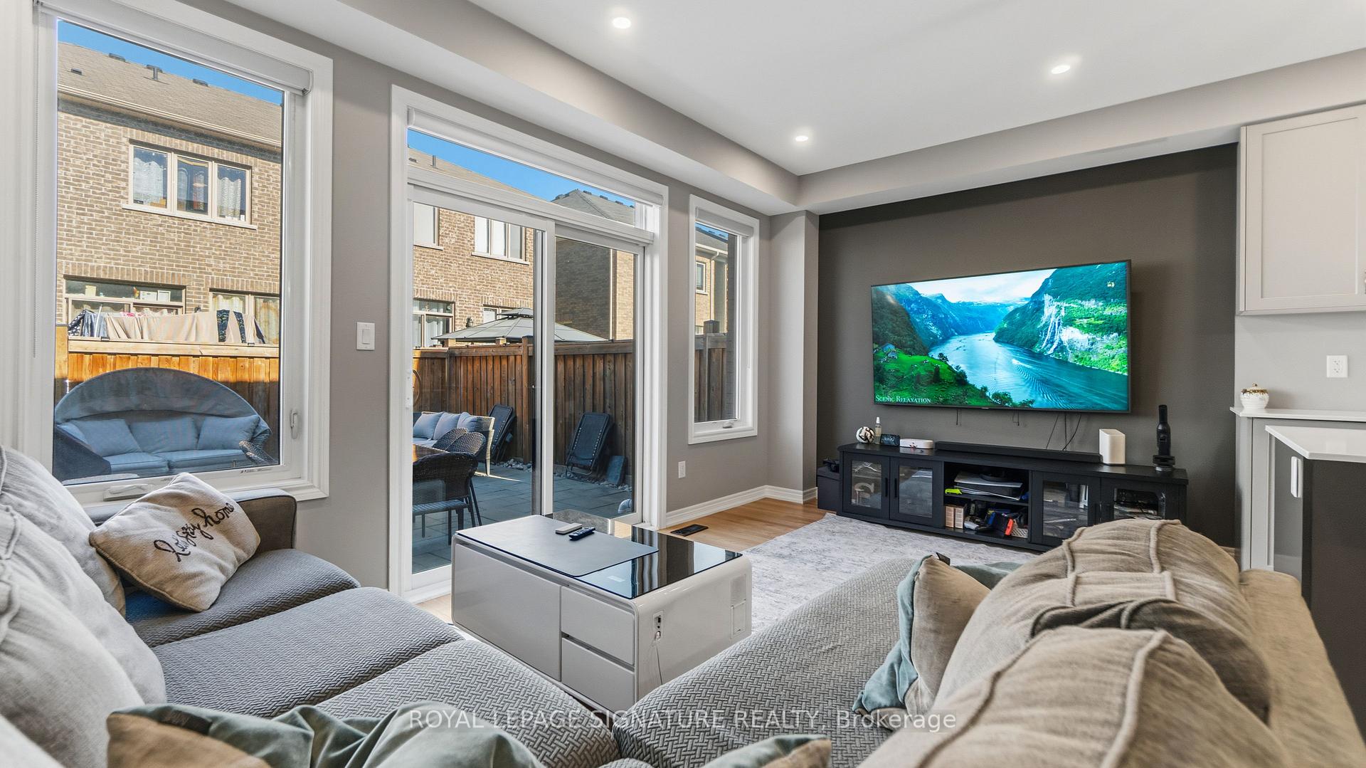Photo 17 of 8 Angelfish Road, Brampton, Northwest Brampton — HOMEH