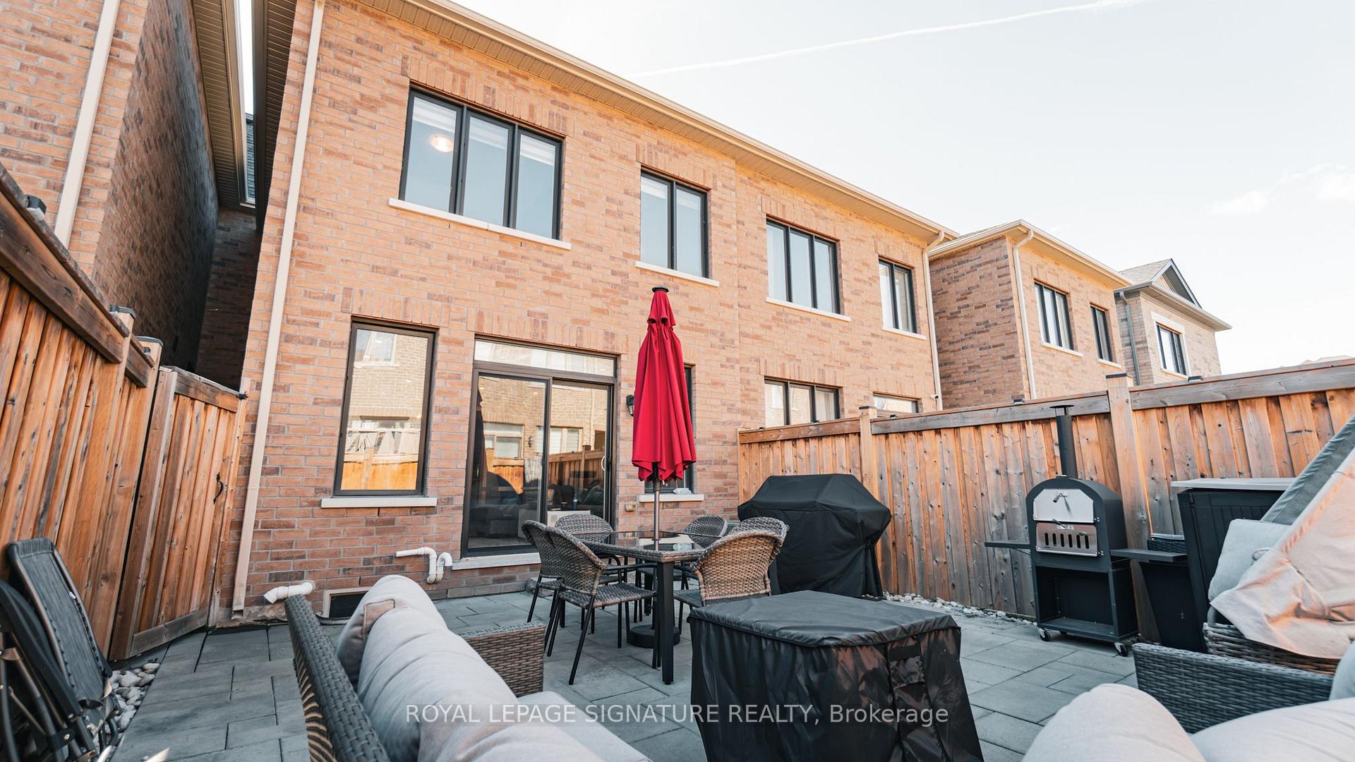 Photo 40 of 8 Angelfish Road, Brampton, Northwest Brampton — HOMEH