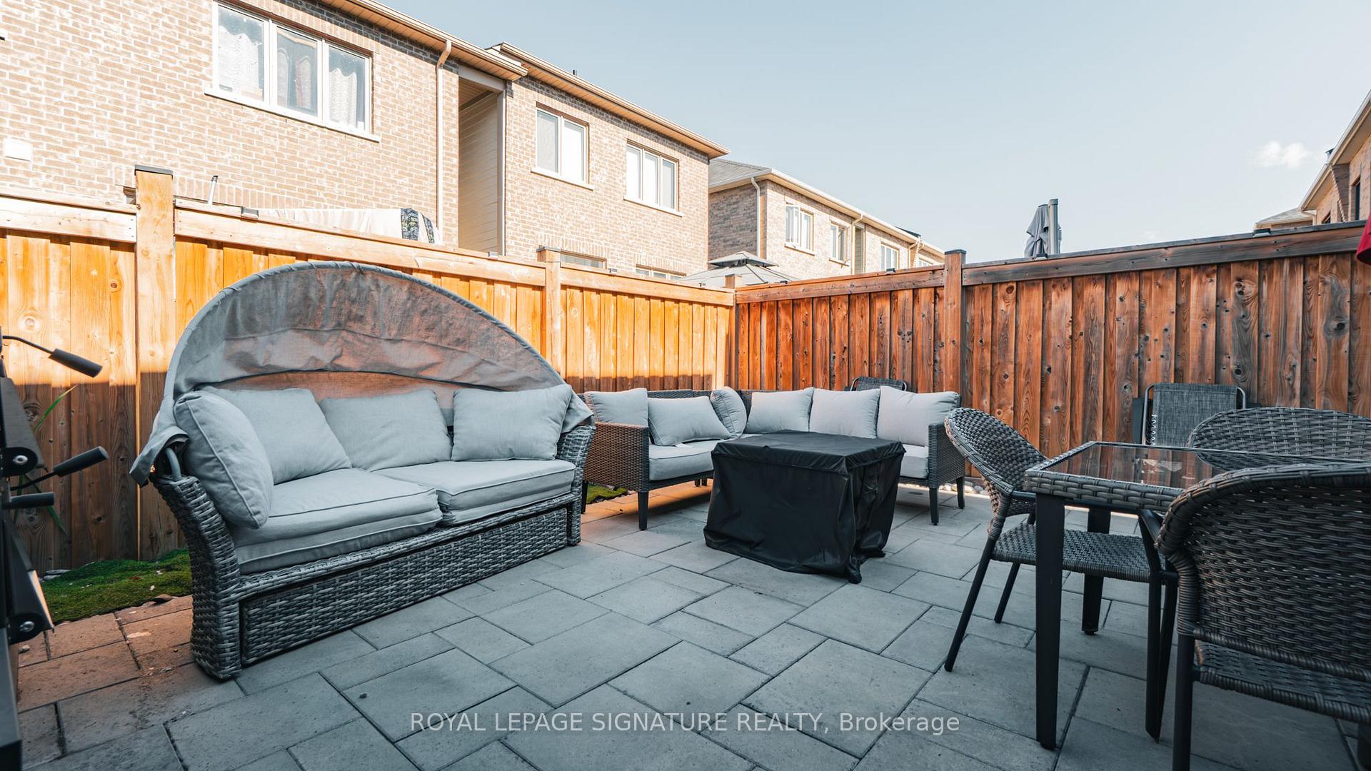 Photo 45 of 8 Angelfish Road, Brampton, Northwest Brampton — HOMEH