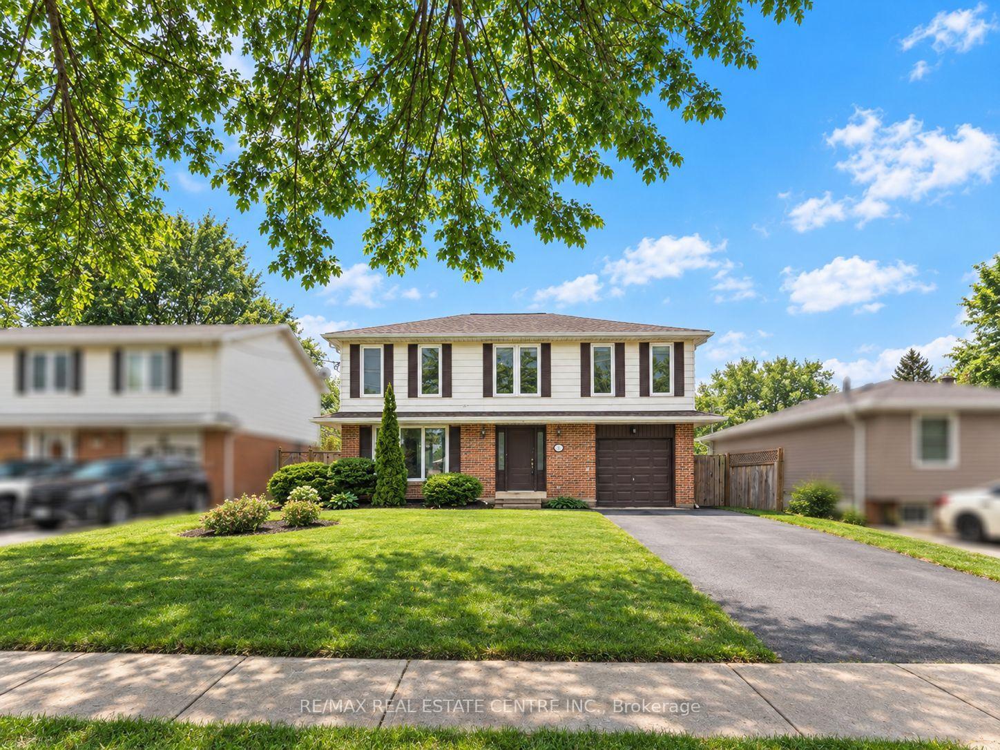 Photo 1 of Unit Upper Level, 112 Mountainview Road S, Halton Hills, Georgetown — HOMEH