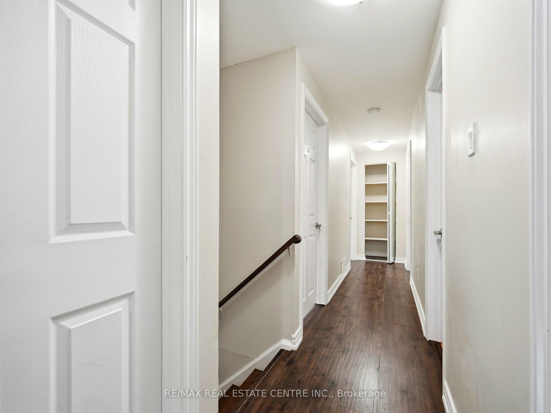 Photo 25 of Unit Upper Level, 112 Mountainview Road S, Halton Hills, Georgetown — HOMEH