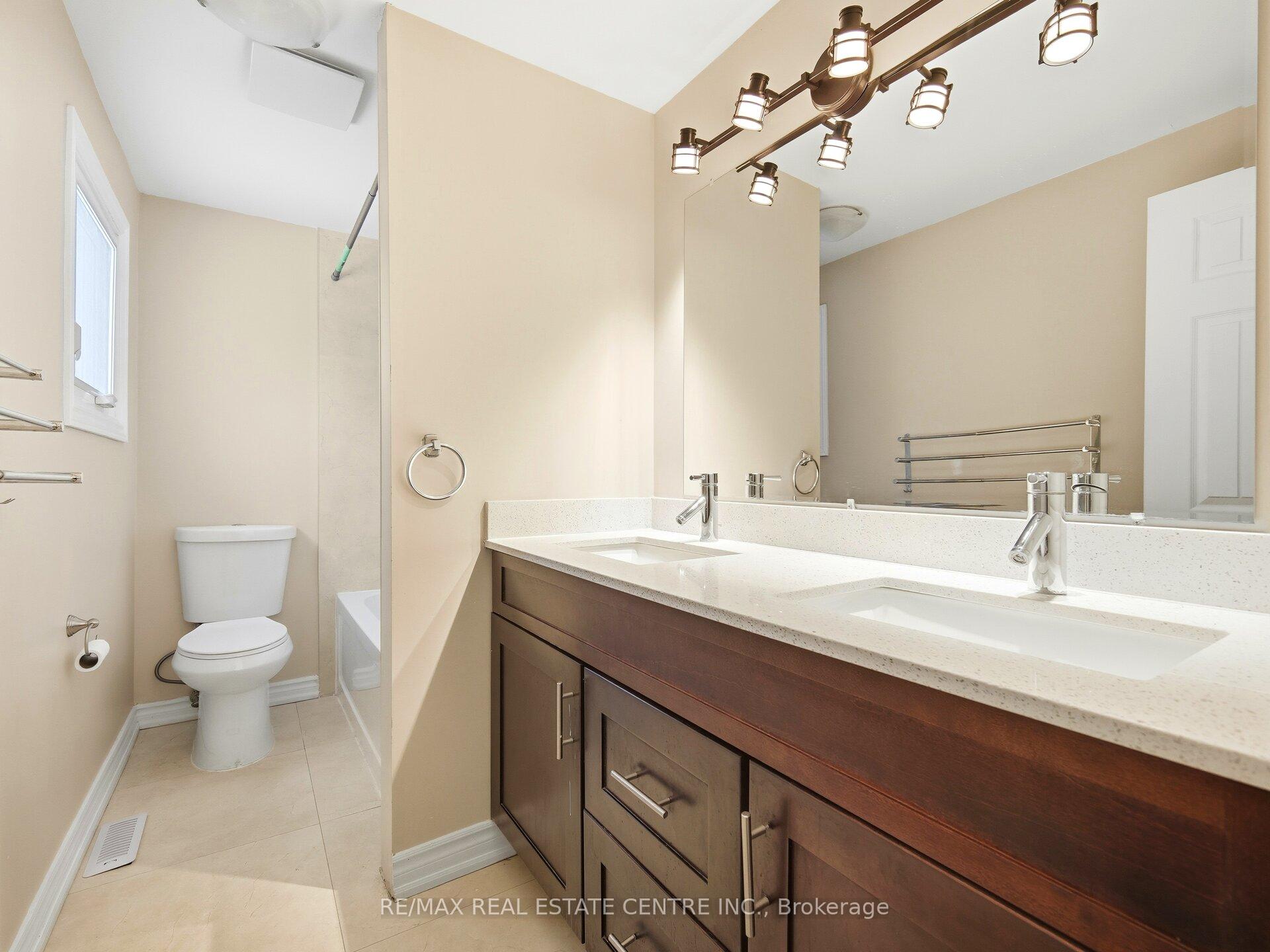 Photo 30 of Unit Upper Level, 112 Mountainview Road S, Halton Hills, Georgetown — HOMEH