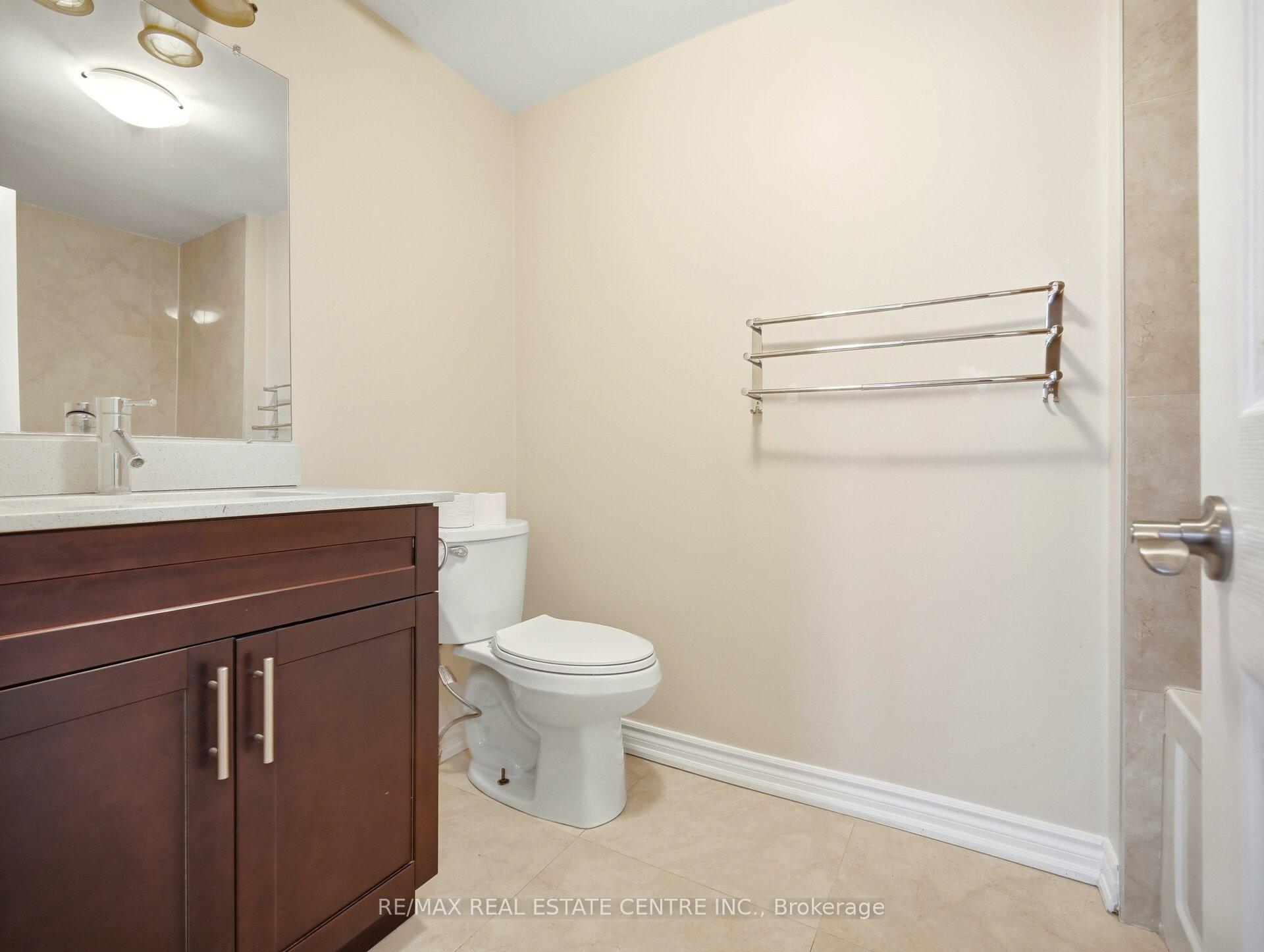 Photo 43 of Unit Upper Level, 112 Mountainview Road S, Halton Hills, Georgetown — HOMEH