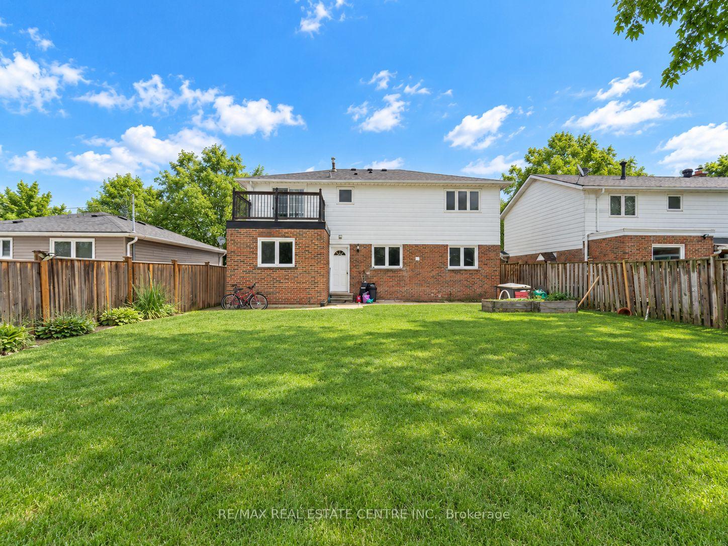 Photo 47 of Unit Upper Level, 112 Mountainview Road S, Halton Hills, Georgetown — HOMEH