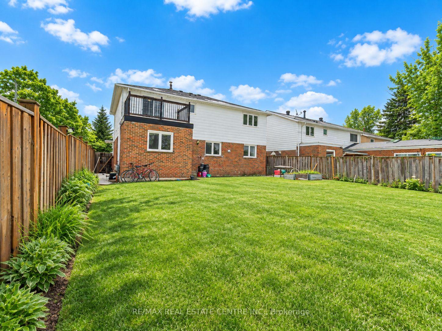 Photo 50 of Unit Upper Level, 112 Mountainview Road S, Halton Hills, Georgetown — HOMEH