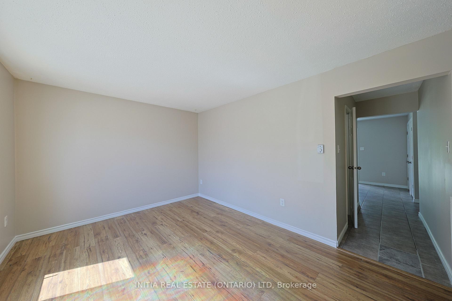 Photo 5 of Unit 69, 348 Cameron Street, St. Clair — HOMEH