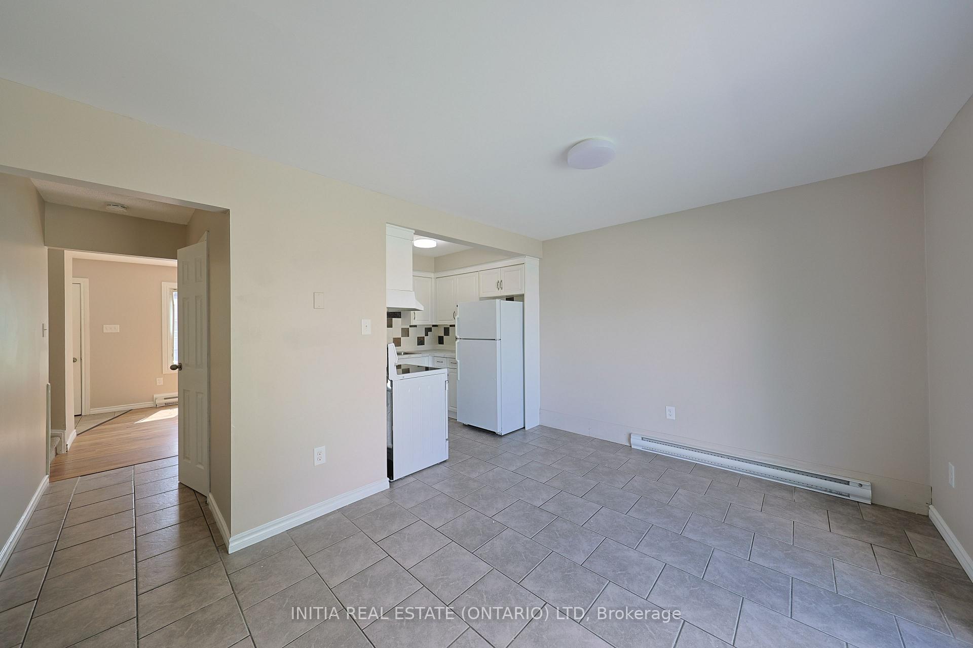 Photo 6 of Unit 69, 348 Cameron Street, St. Clair — HOMEH