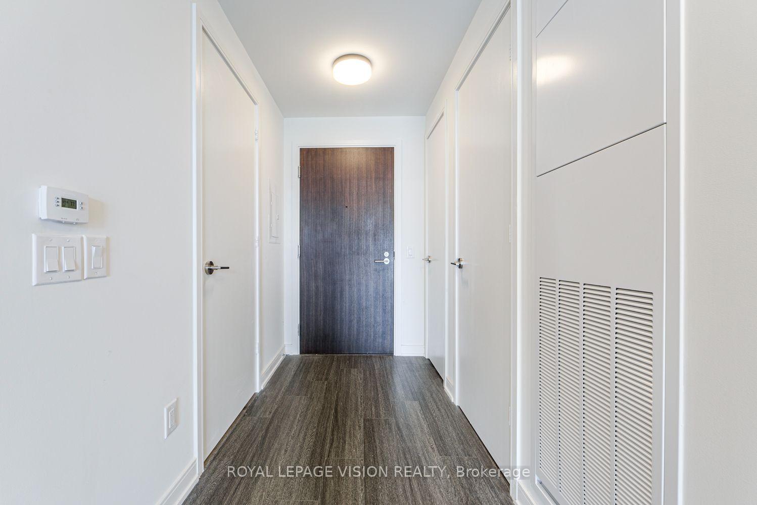 Photo 3 of Unit 1008, 425 Front Street E, Toronto, Waterfront Communities — HOMEH