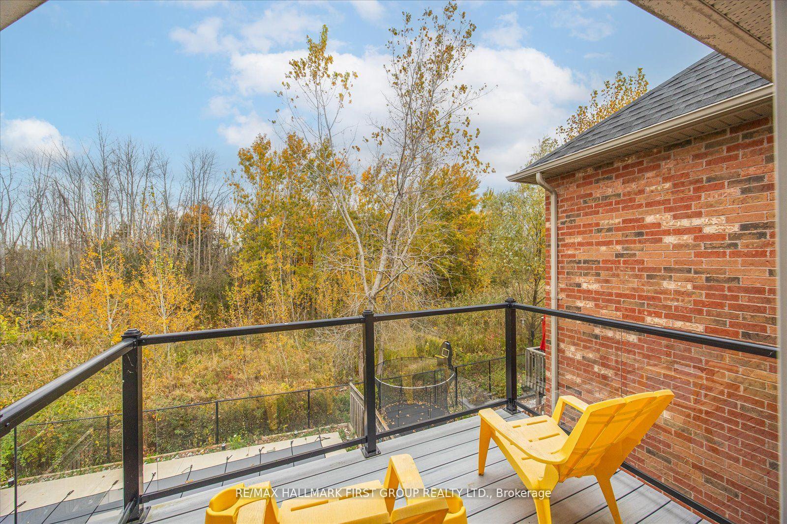 Photo 21 of 10 Duckfield Crescent, Ajax, South East — HOMEH