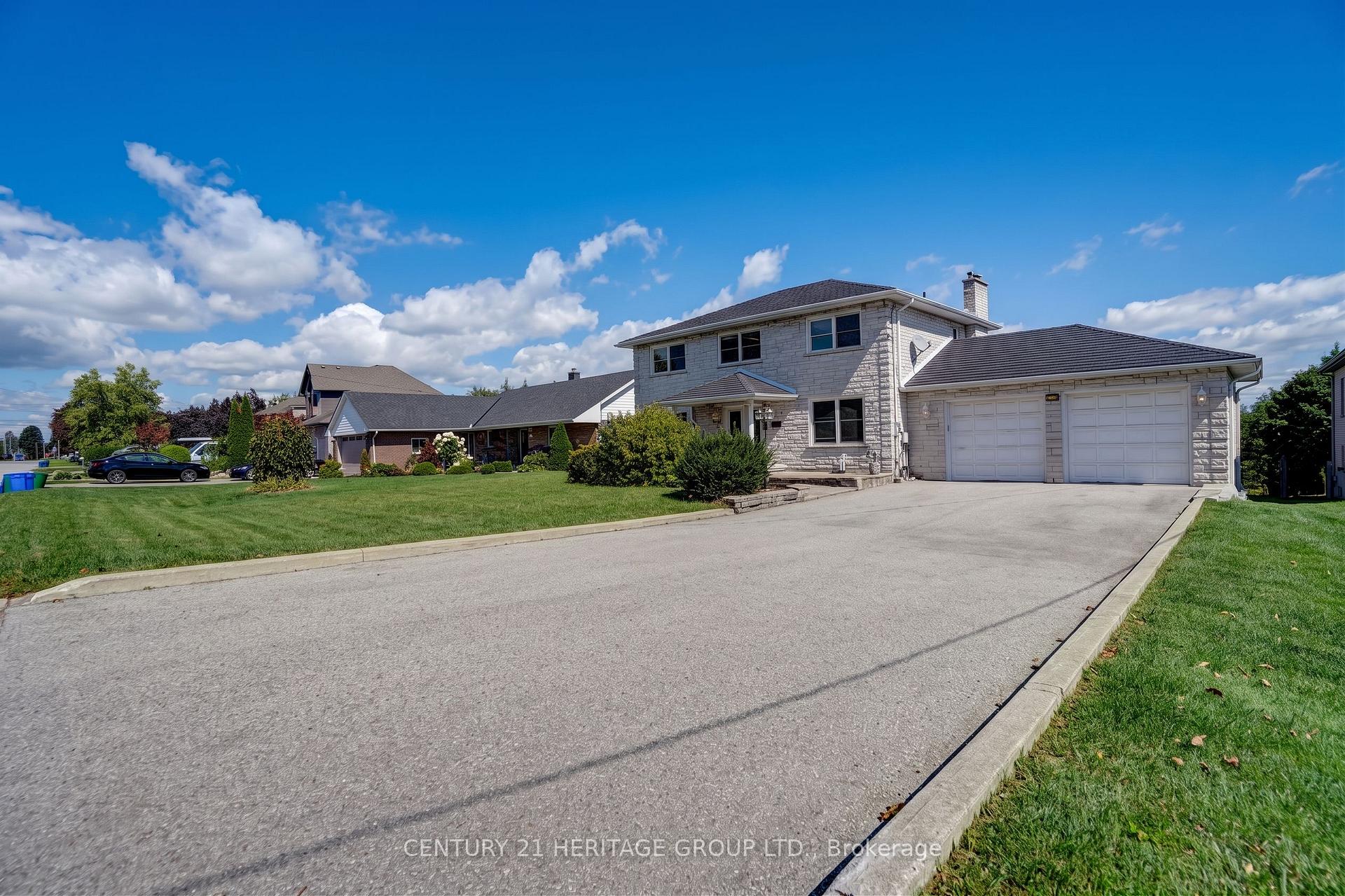 Photo 2 of 357 Powell Road S, Whitby, Blue Grass Meadows — HOMEH