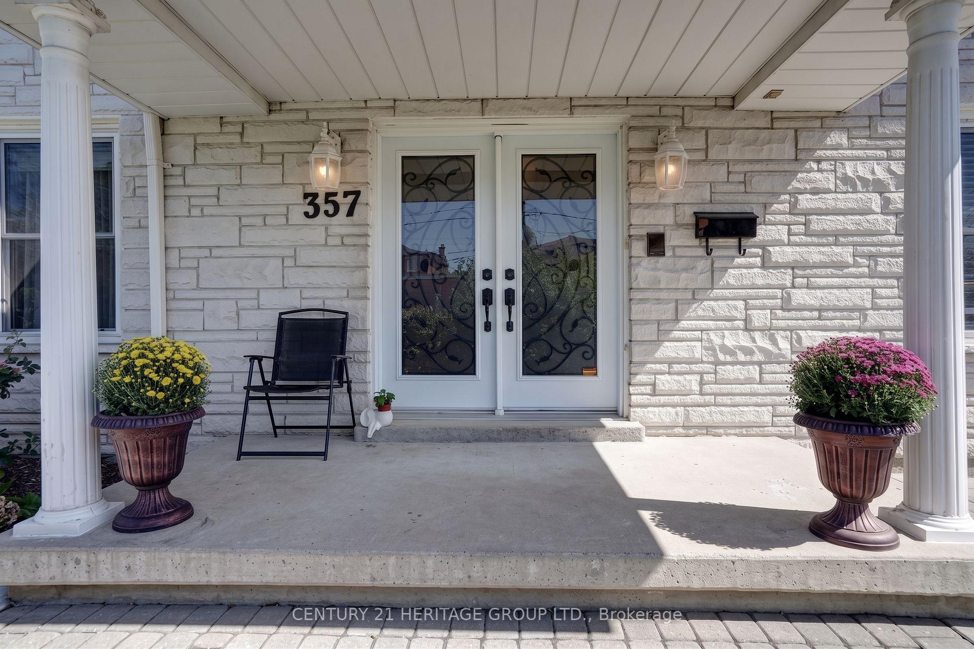 Photo 3 of 357 Powell Road S, Whitby, Blue Grass Meadows — HOMEH