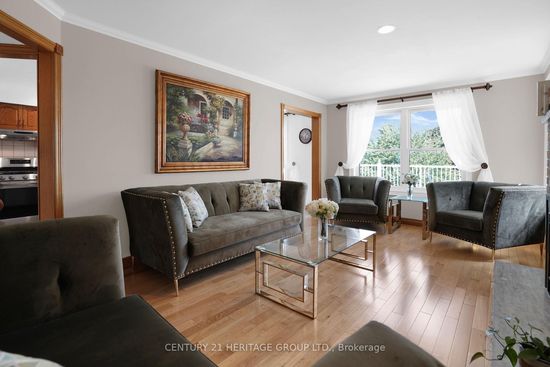 Photo 5 of 357 Powell Road S, Whitby, Blue Grass Meadows — HOMEH