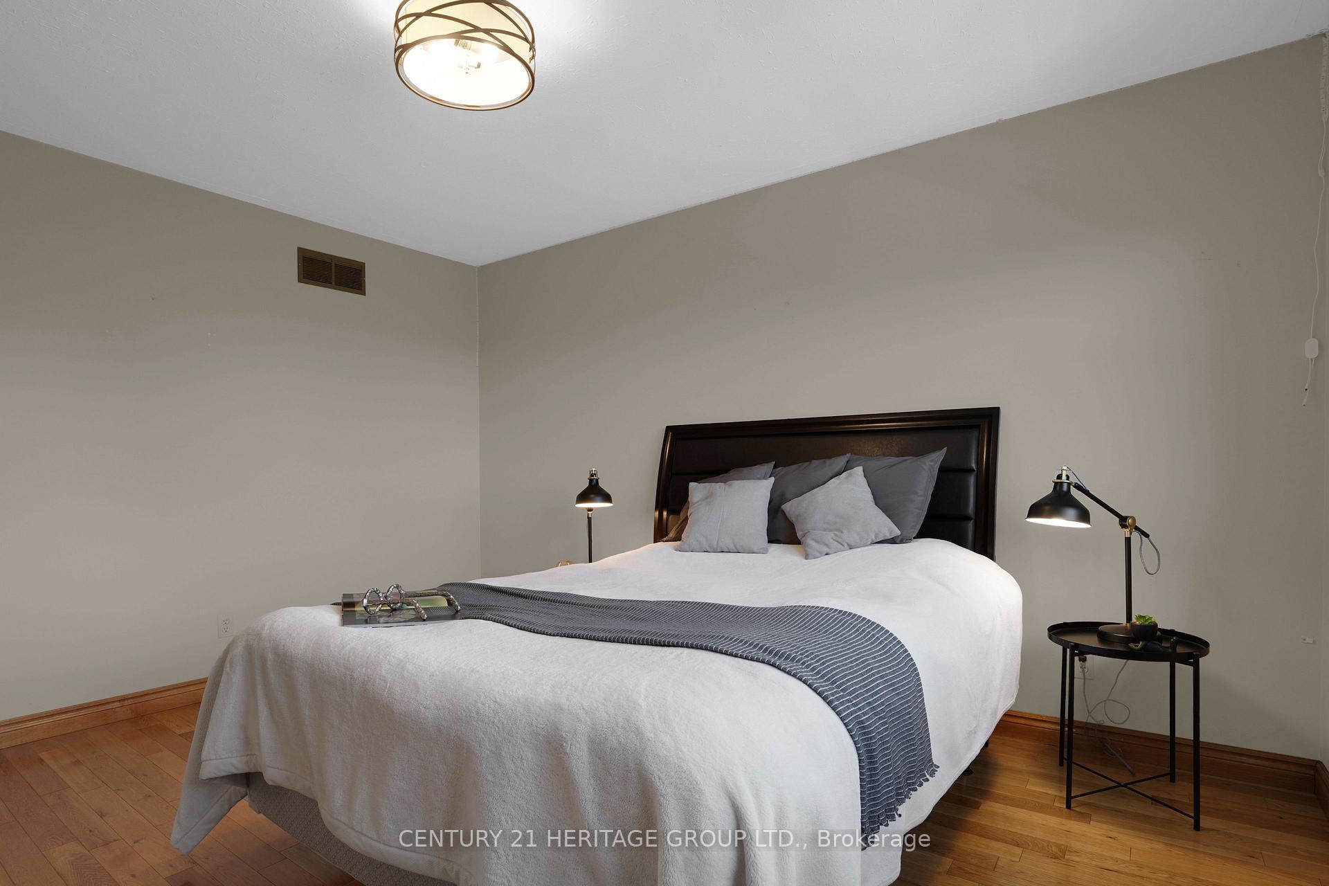 Photo 33 of 357 Powell Road S, Whitby, Blue Grass Meadows — HOMEH