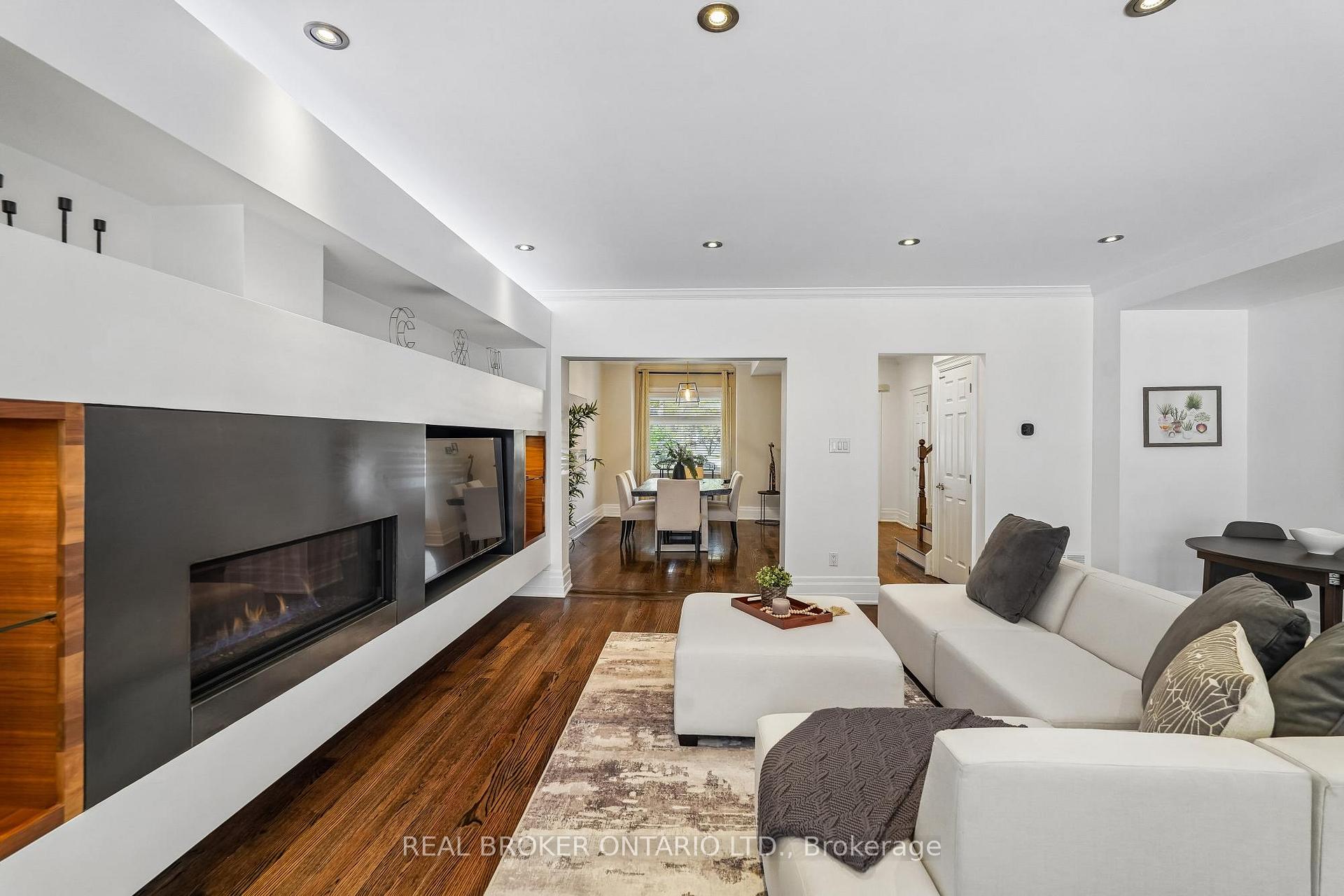 Photo 7 of 20 Brookmount Road, Toronto, The Beaches — HOMEH