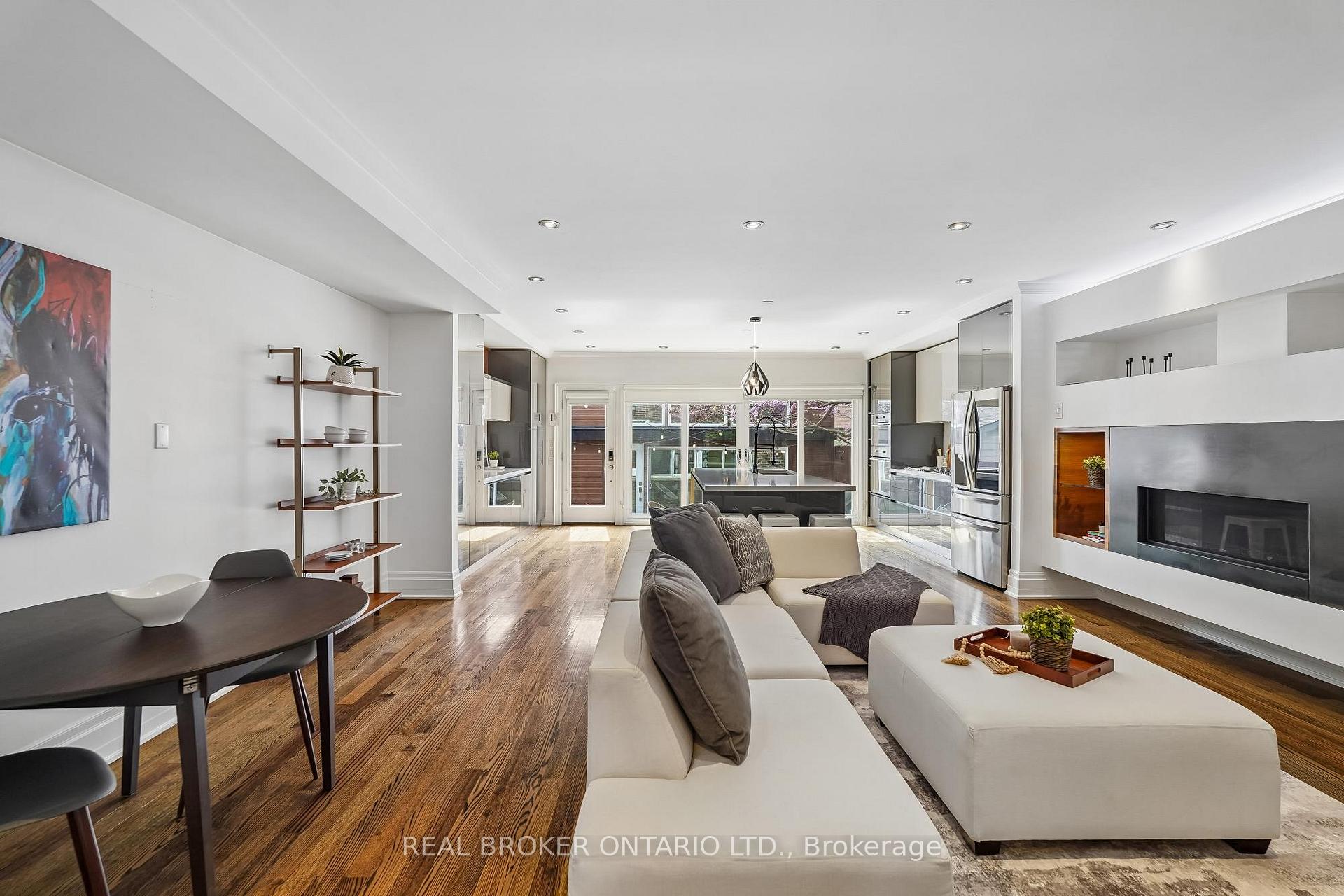 Photo 8 of 20 Brookmount Road, Toronto, The Beaches — HOMEH