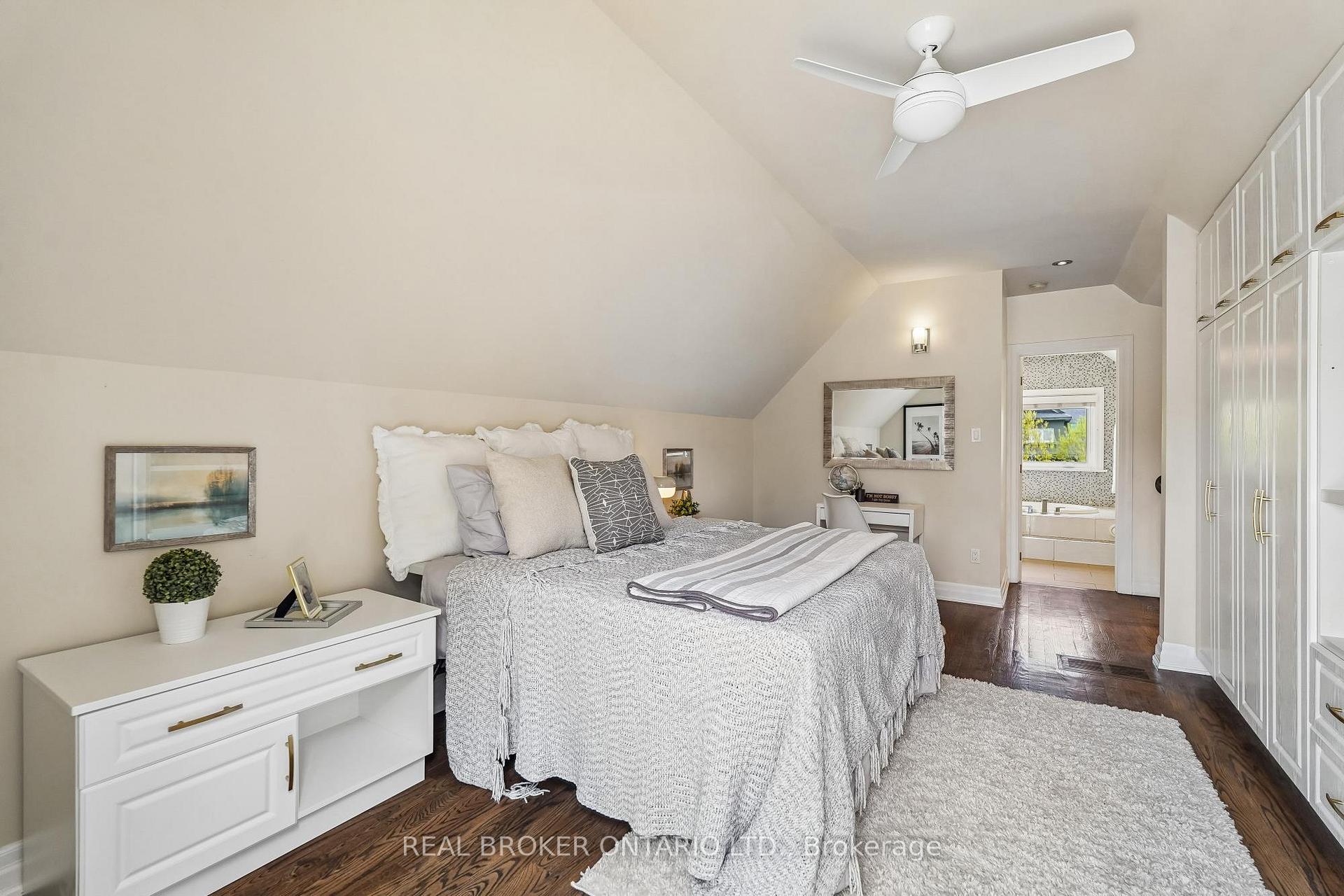 Photo 13 of 20 Brookmount Road, Toronto, The Beaches — HOMEH