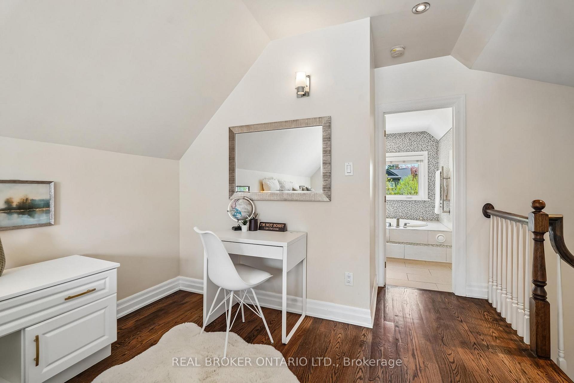 Photo 15 of 20 Brookmount Road, Toronto, The Beaches — HOMEH