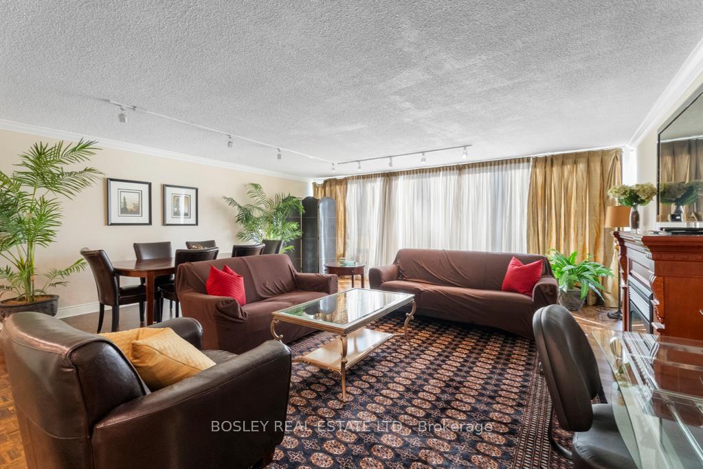 Photo 5 of Unit 403, 30 Wellington Street E, Toronto, Church-Yonge Corridor — HOMEH