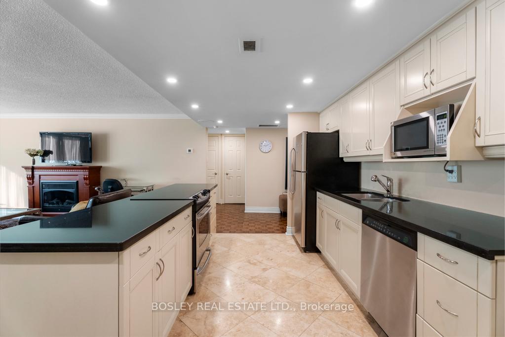 Photo 12 of Unit 403, 30 Wellington Street E, Toronto, Church-Yonge Corridor — HOMEH