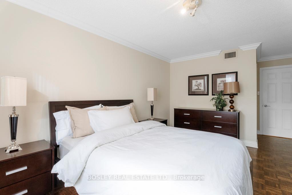 Photo 14 of Unit 403, 30 Wellington Street E, Toronto, Church-Yonge Corridor — HOMEH