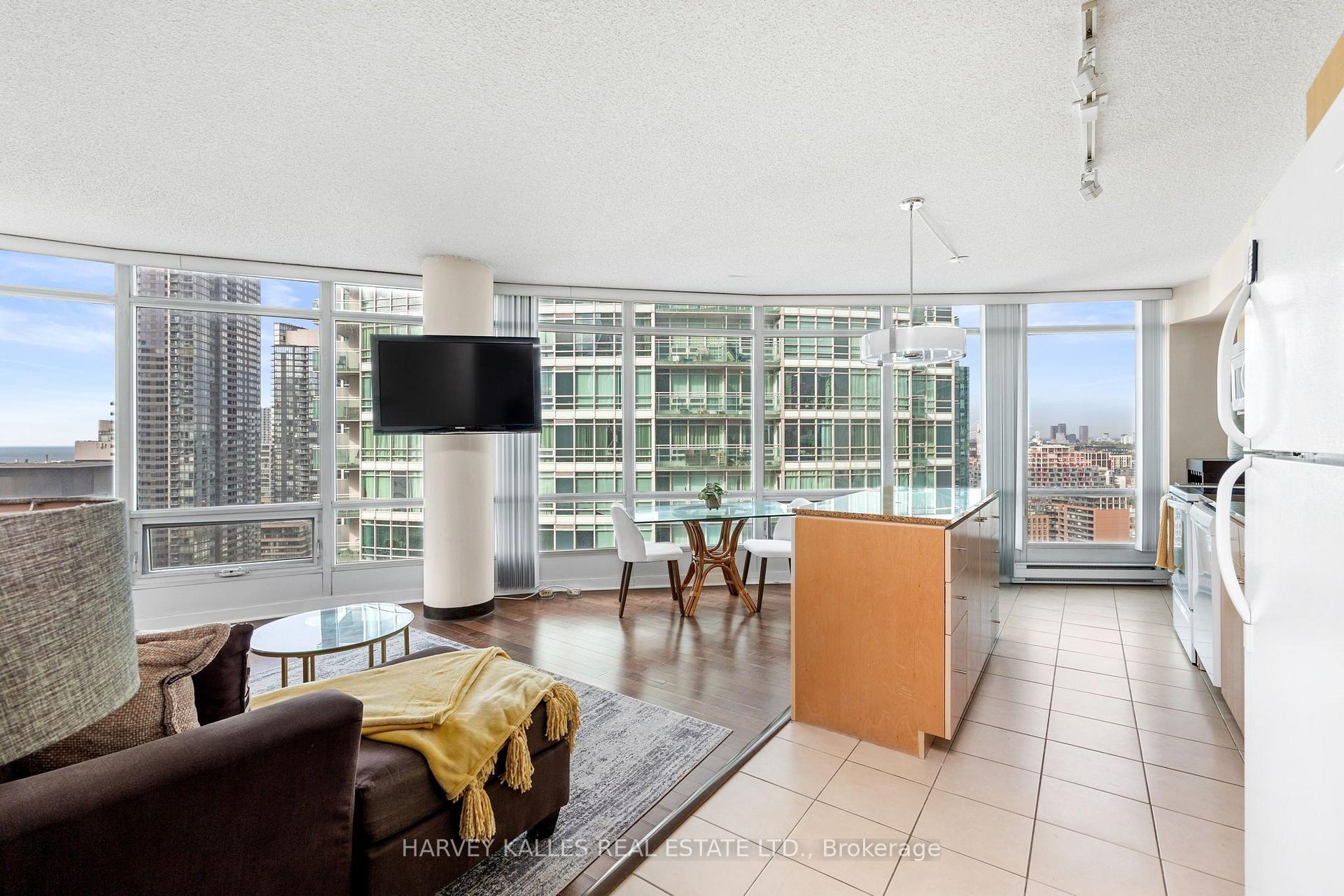 Photo 7 of Unit 2803, 373 Front Street W, Toronto, Waterfront Communities — HOMEH