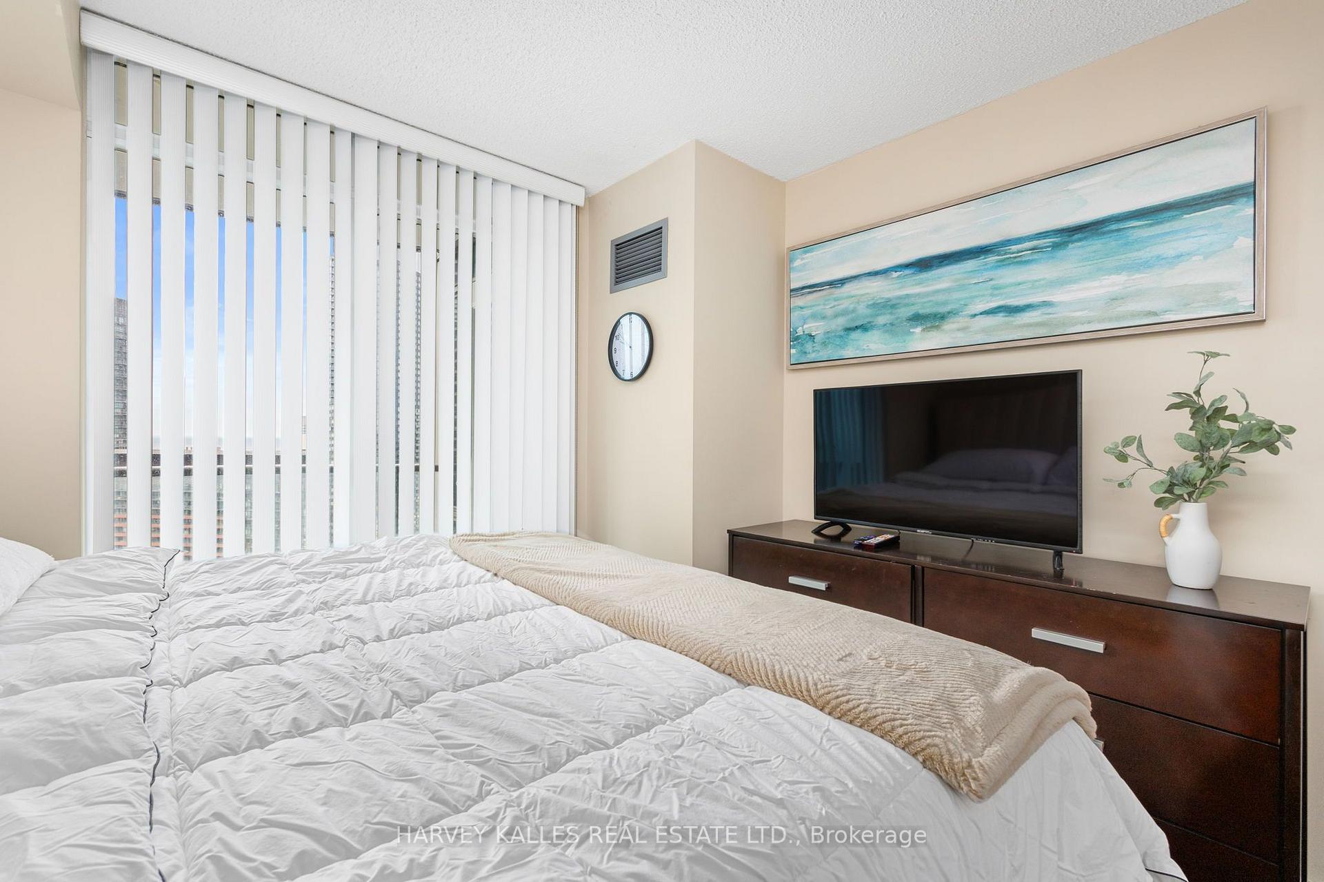 Photo 35 of Unit 2803, 373 Front Street W, Toronto, Waterfront Communities — HOMEH