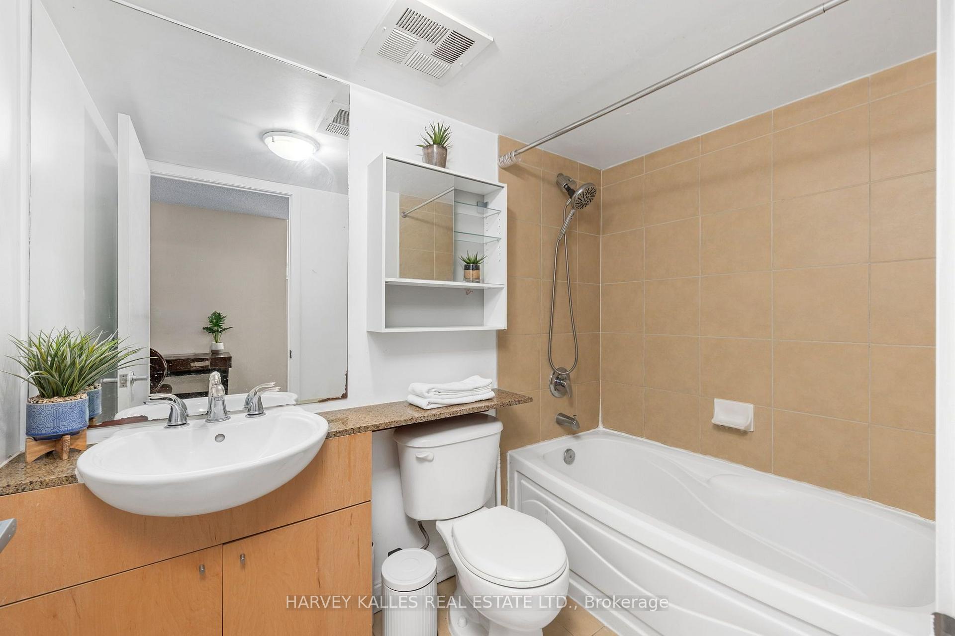 Photo 42 of Unit 2803, 373 Front Street W, Toronto, Waterfront Communities — HOMEH