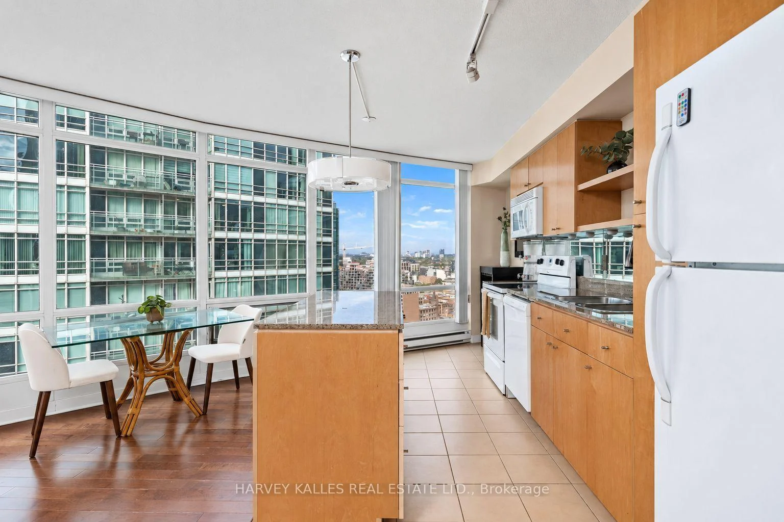 Photo 16 of Unit 2803, 373 Front Street W, Toronto, Waterfront Communities — HOMEH