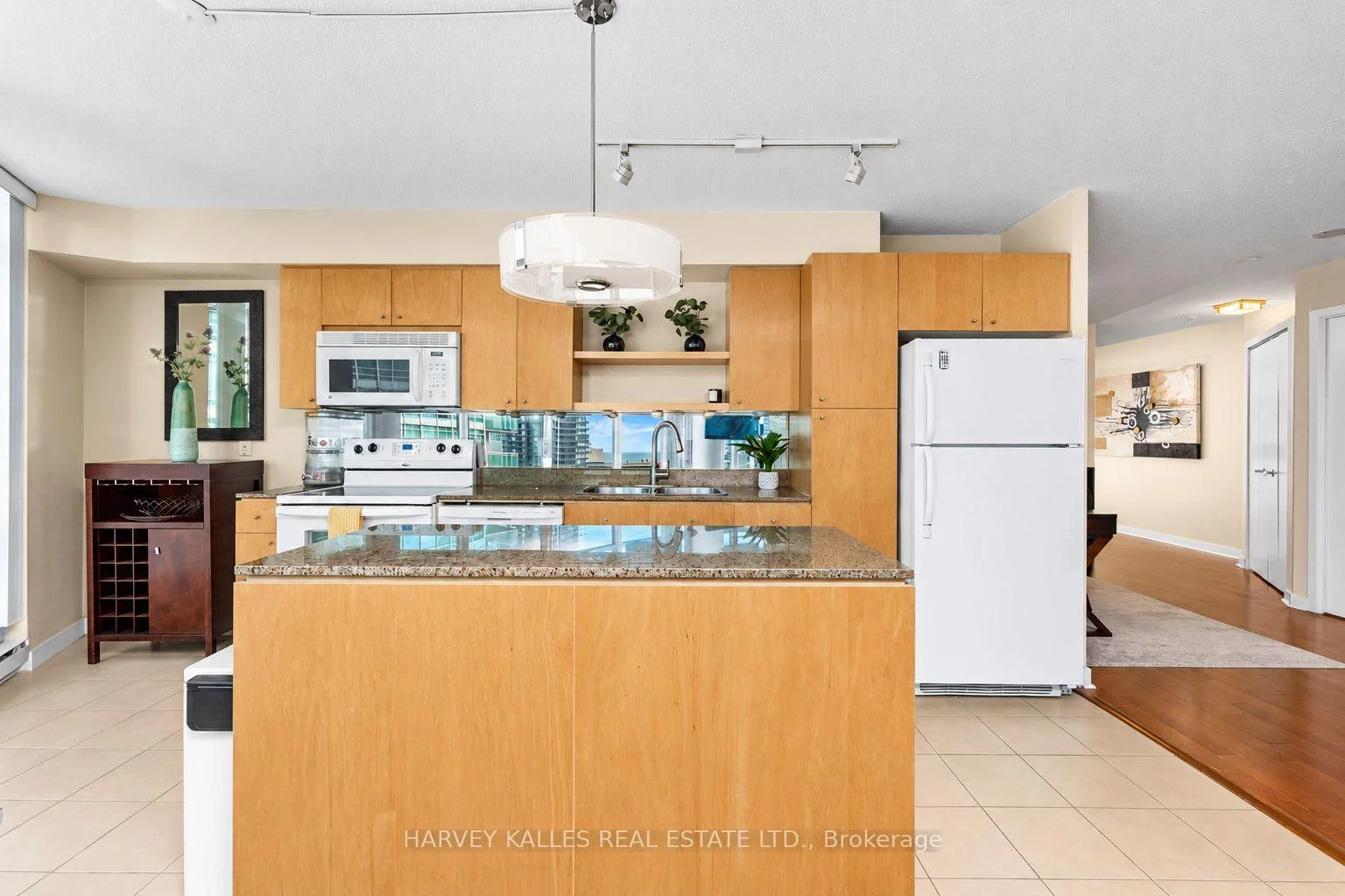 Photo 20 of Unit 2803, 373 Front Street W, Toronto, Waterfront Communities — HOMEH