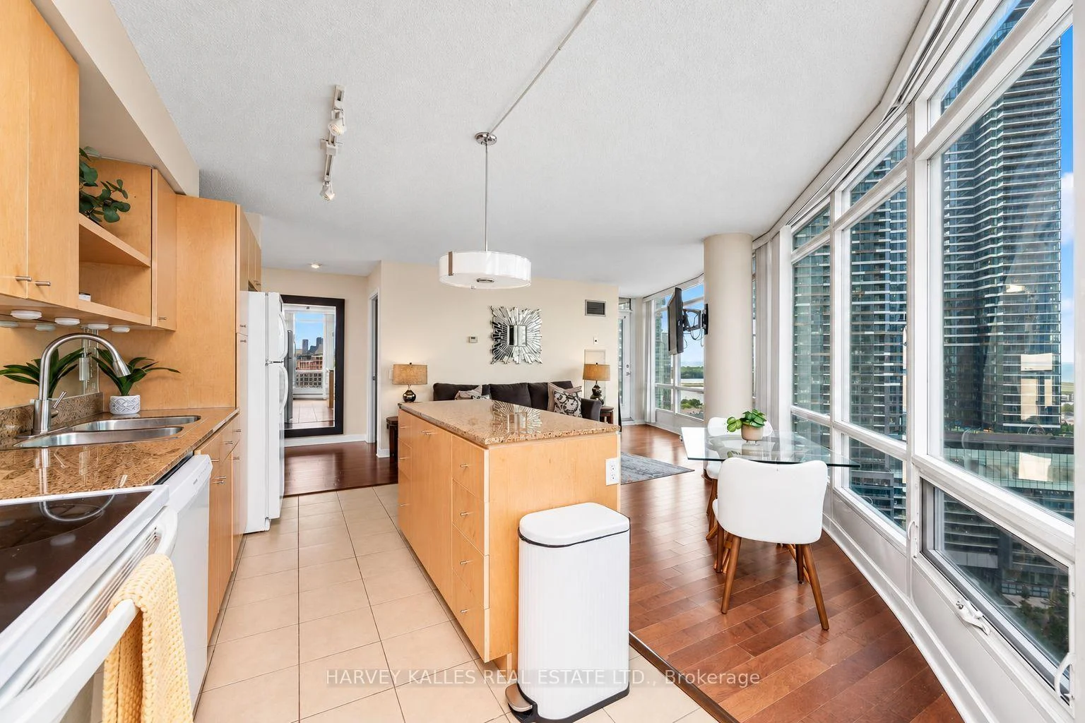 Photo 22 of Unit 2803, 373 Front Street W, Toronto, Waterfront Communities — HOMEH