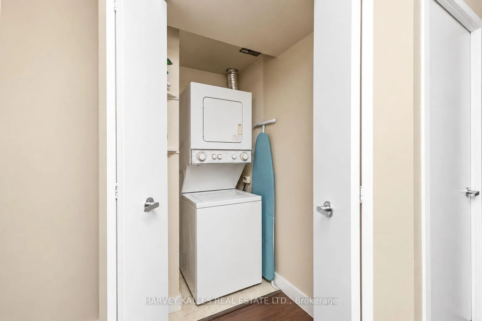 Photo 39 of Unit 2803, 373 Front Street W, Toronto, Waterfront Communities — HOMEH