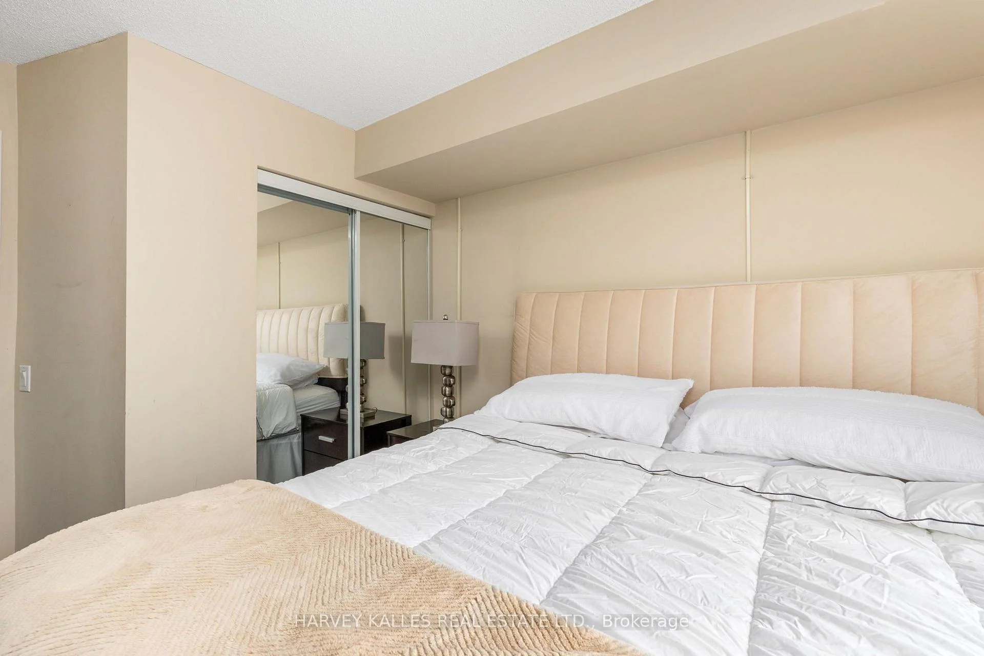 Photo 44 of Unit 2803, 373 Front Street W, Toronto, Waterfront Communities — HOMEH